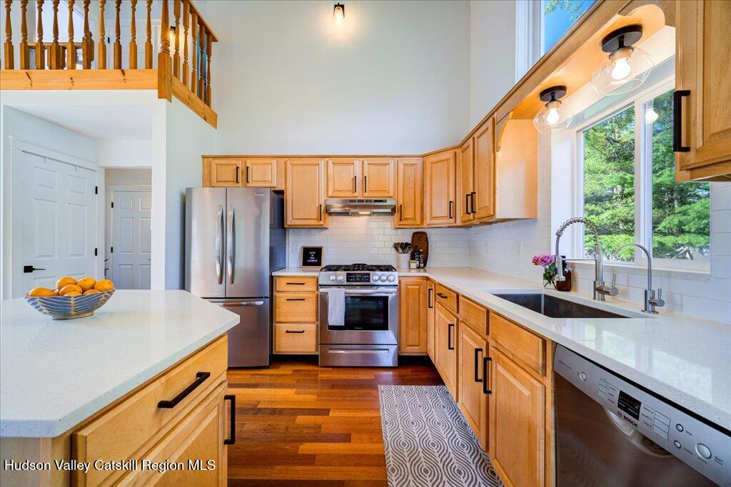 Accord, New York 12404, United States, 4 Bedrooms Bedrooms, ,2 BathroomsBathrooms,Residential,Active,120803