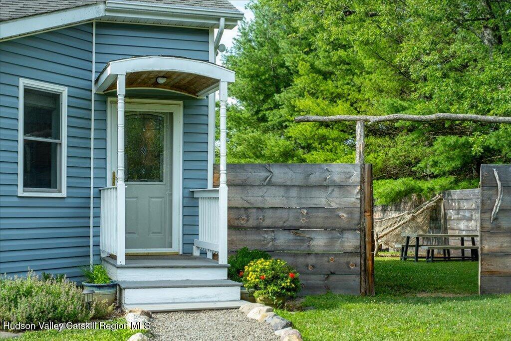 Accord, New York 12404, United States, 4 Bedrooms Bedrooms, ,2 BathroomsBathrooms,Residential,Active,120803