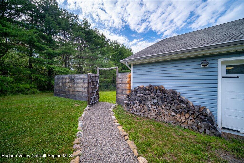 Accord, New York 12404, United States, 4 Bedrooms Bedrooms, ,2 BathroomsBathrooms,Residential,Active,120803