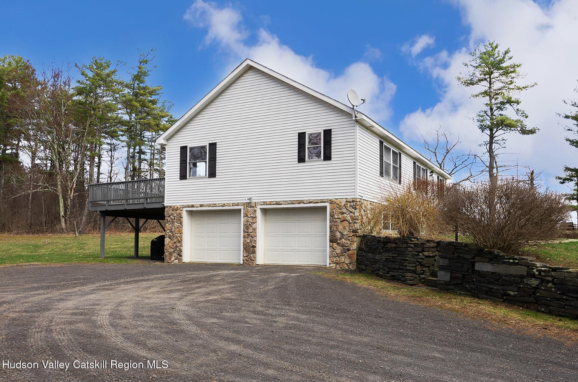 186 Meadow Brook Lane, Greenville, New York image 3