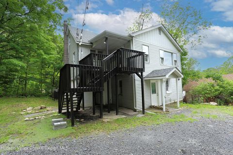 Multifamily For Sale - 17 Rear Chapel Street<br/> Ulster County, Ellenville, NY 12428