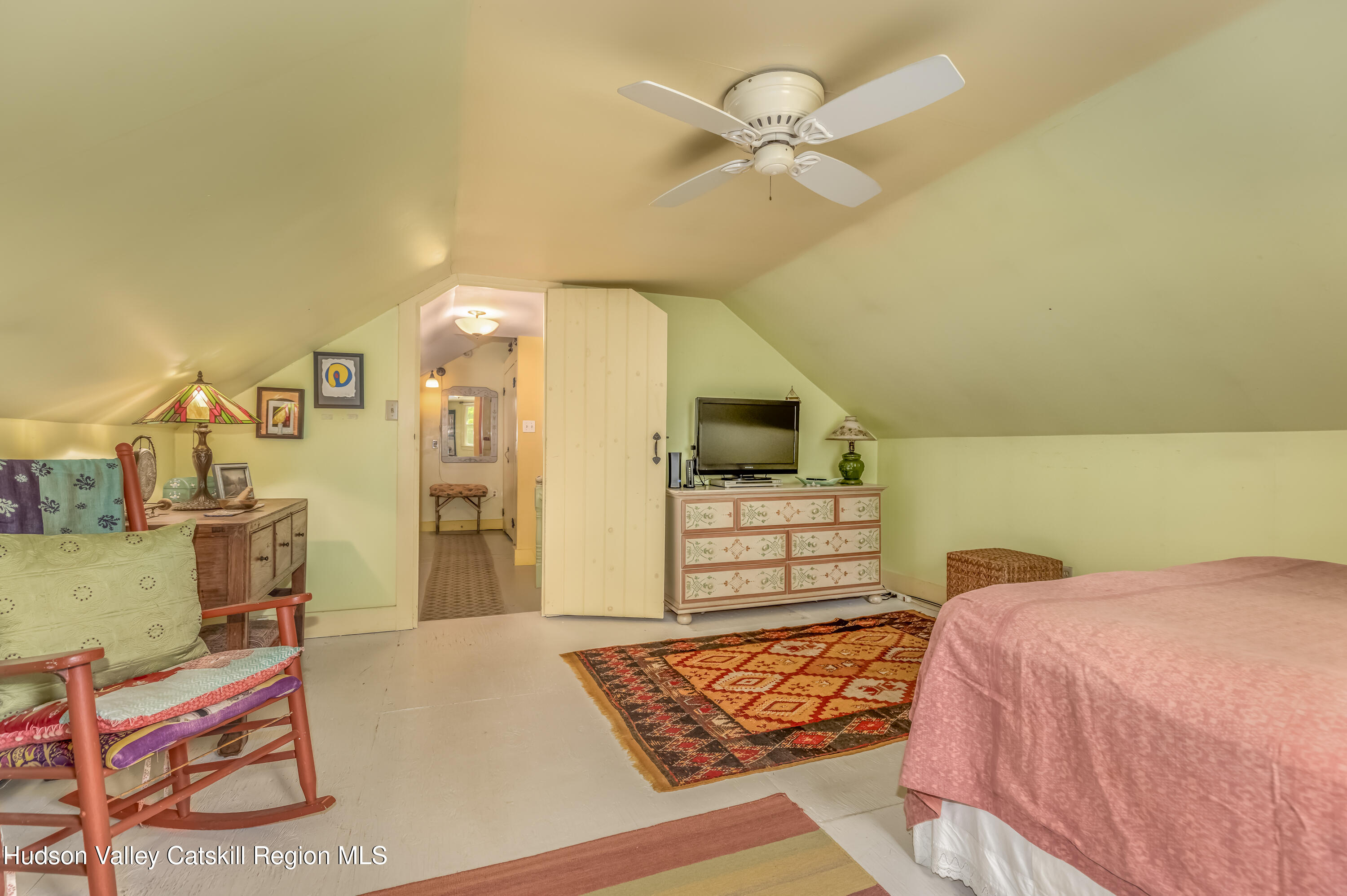 Olivebridge, New York 12461, United States, 3 Bedrooms Bedrooms, ,2 BathroomsBathrooms,Residential,Pending,154805