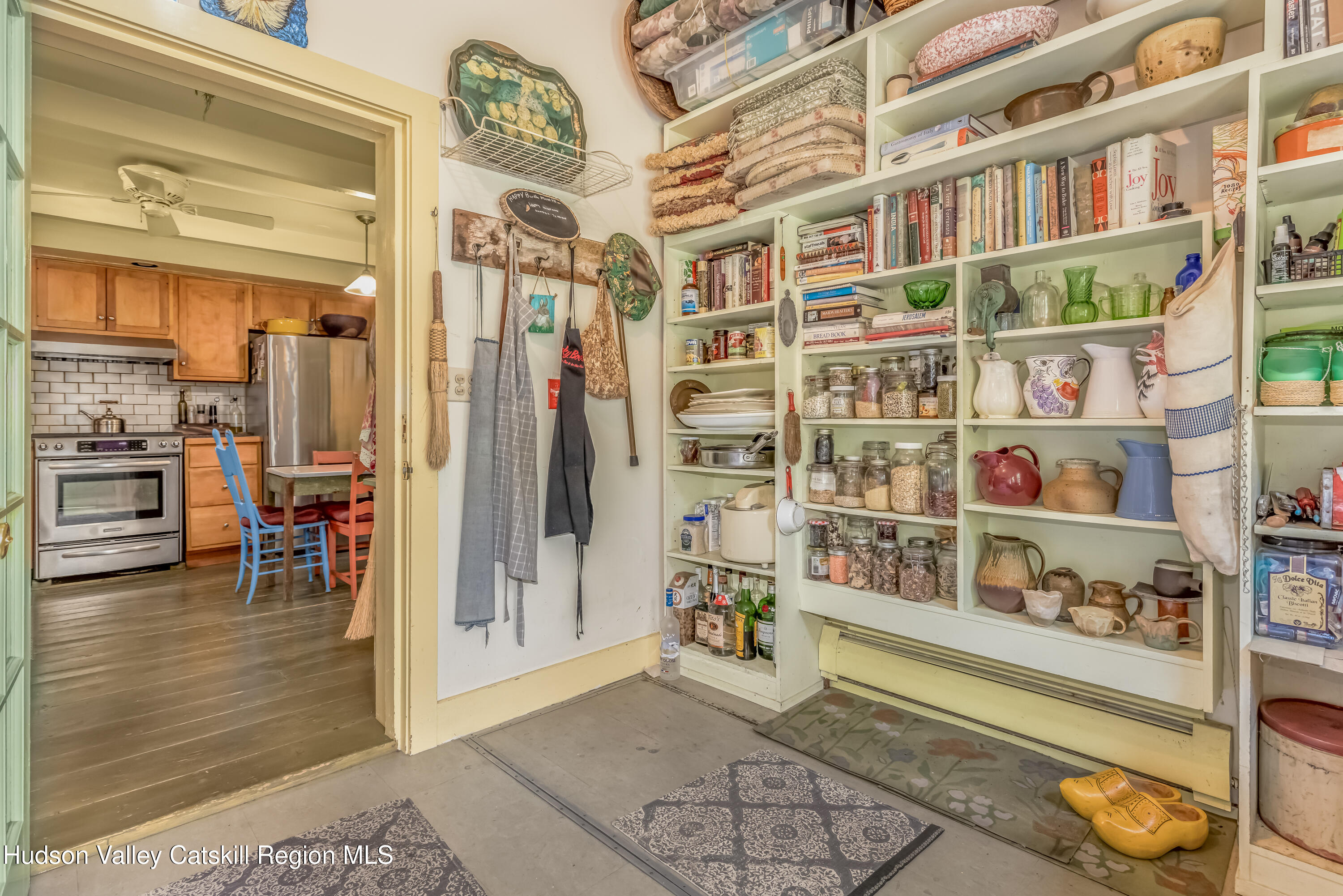 Olivebridge, New York 12461, United States, 3 Bedrooms Bedrooms, ,2 BathroomsBathrooms,Residential,Pending,154805