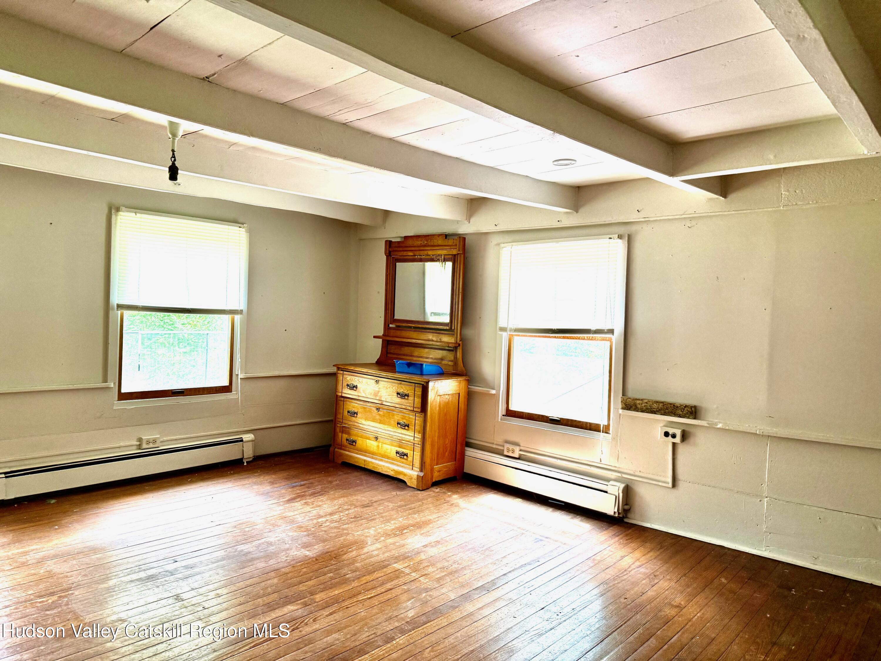 High Falls, New York 12440, United States, 3 Bedrooms Bedrooms, ,2 BathroomsBathrooms,Residential,Active,172545