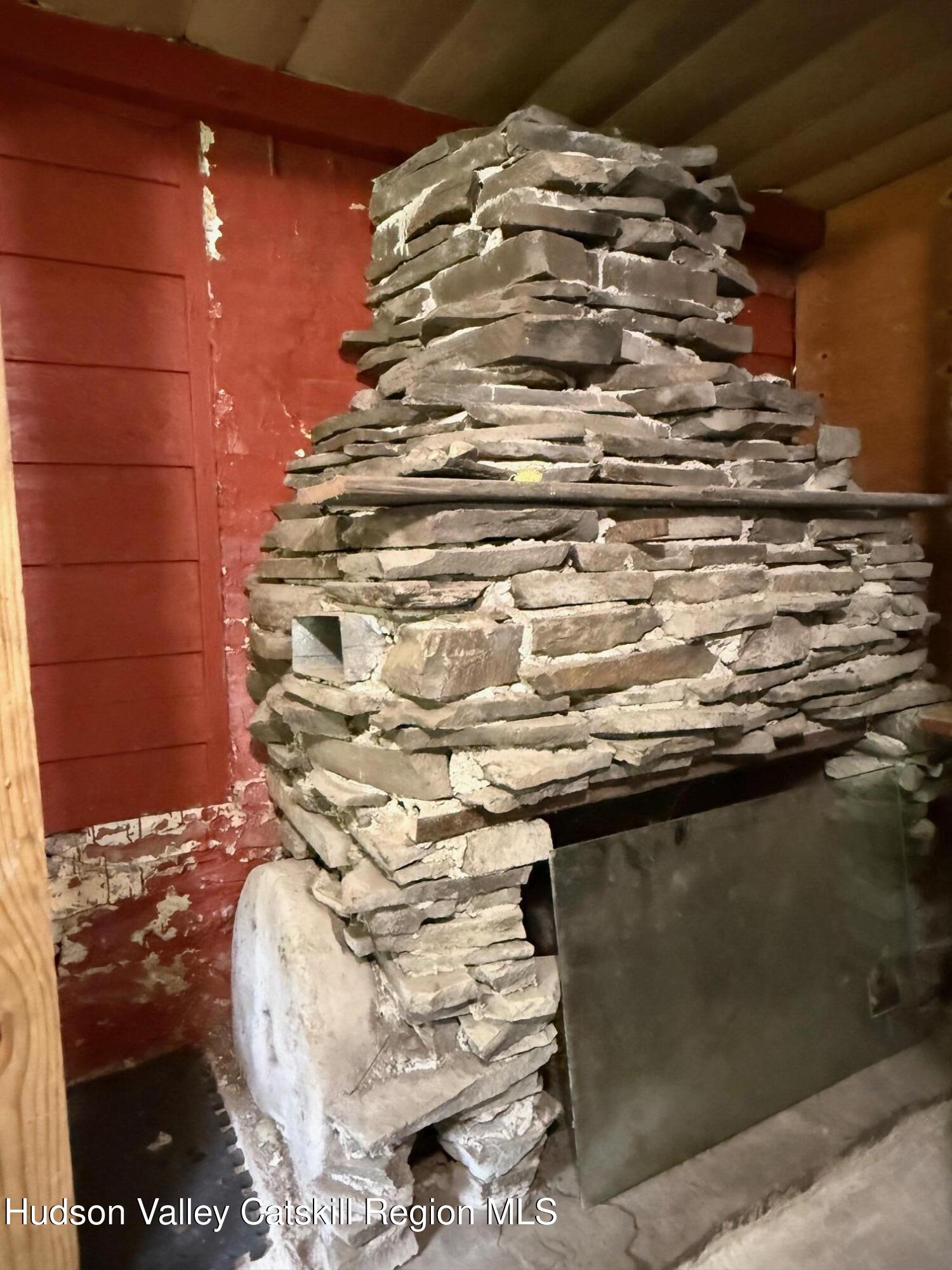 High Falls, New York 12440, United States, 3 Bedrooms Bedrooms, ,2 BathroomsBathrooms,Residential,Active,172545