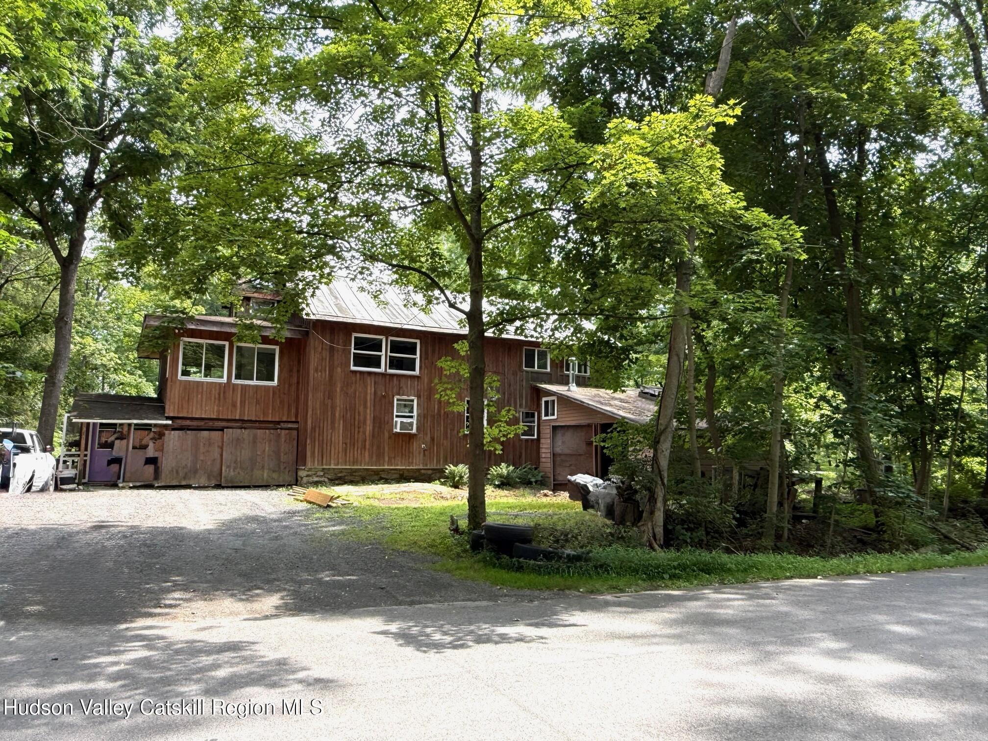 High Falls, New York 12440, United States, 3 Bedrooms Bedrooms, ,2 BathroomsBathrooms,Residential,Active,172545