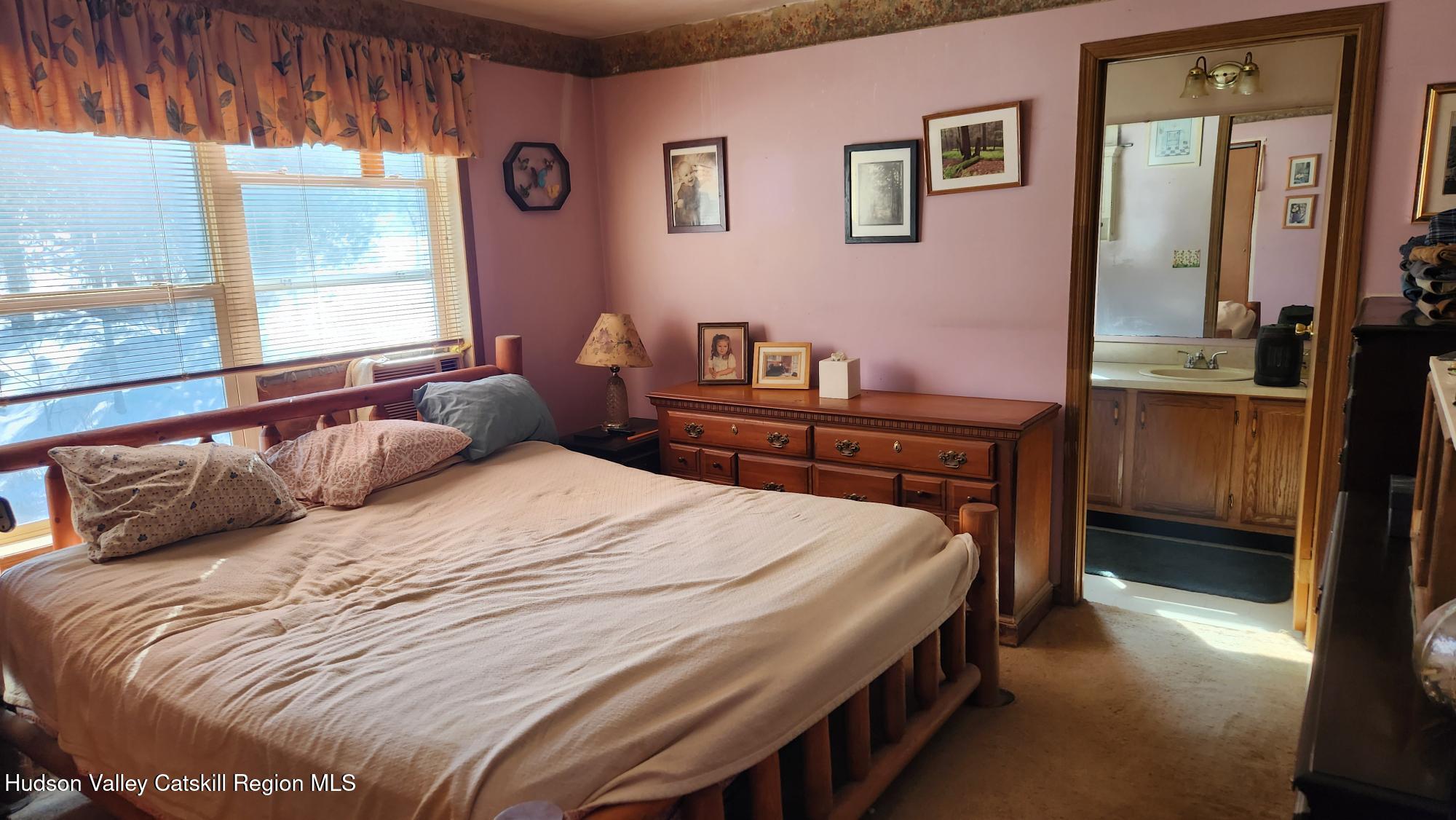 High Falls, New York 12440, United States, 3 Bedrooms Bedrooms, ,2 BathroomsBathrooms,Residential,Pending,78680