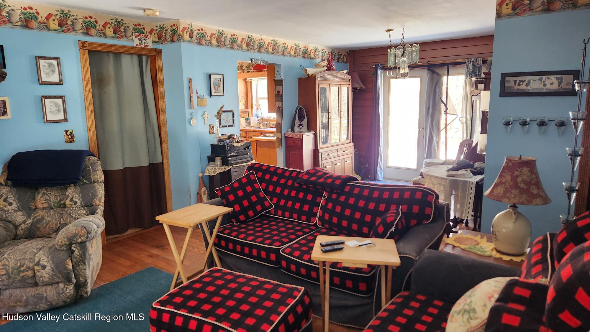 High Falls, New York 12440, United States, 3 Bedrooms Bedrooms, ,2 BathroomsBathrooms,Residential,Pending,78680