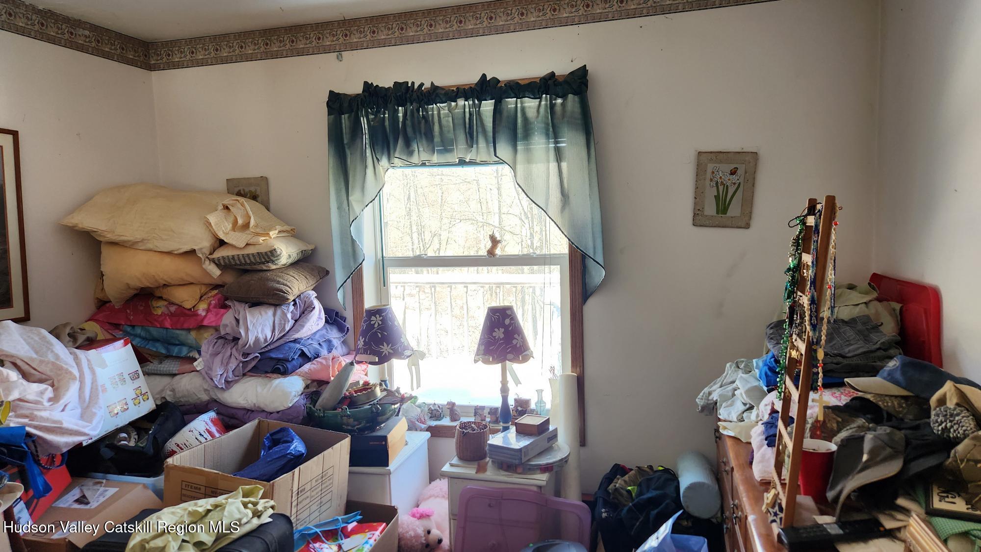 High Falls, New York 12440, United States, 3 Bedrooms Bedrooms, ,2 BathroomsBathrooms,Residential,Pending,78680