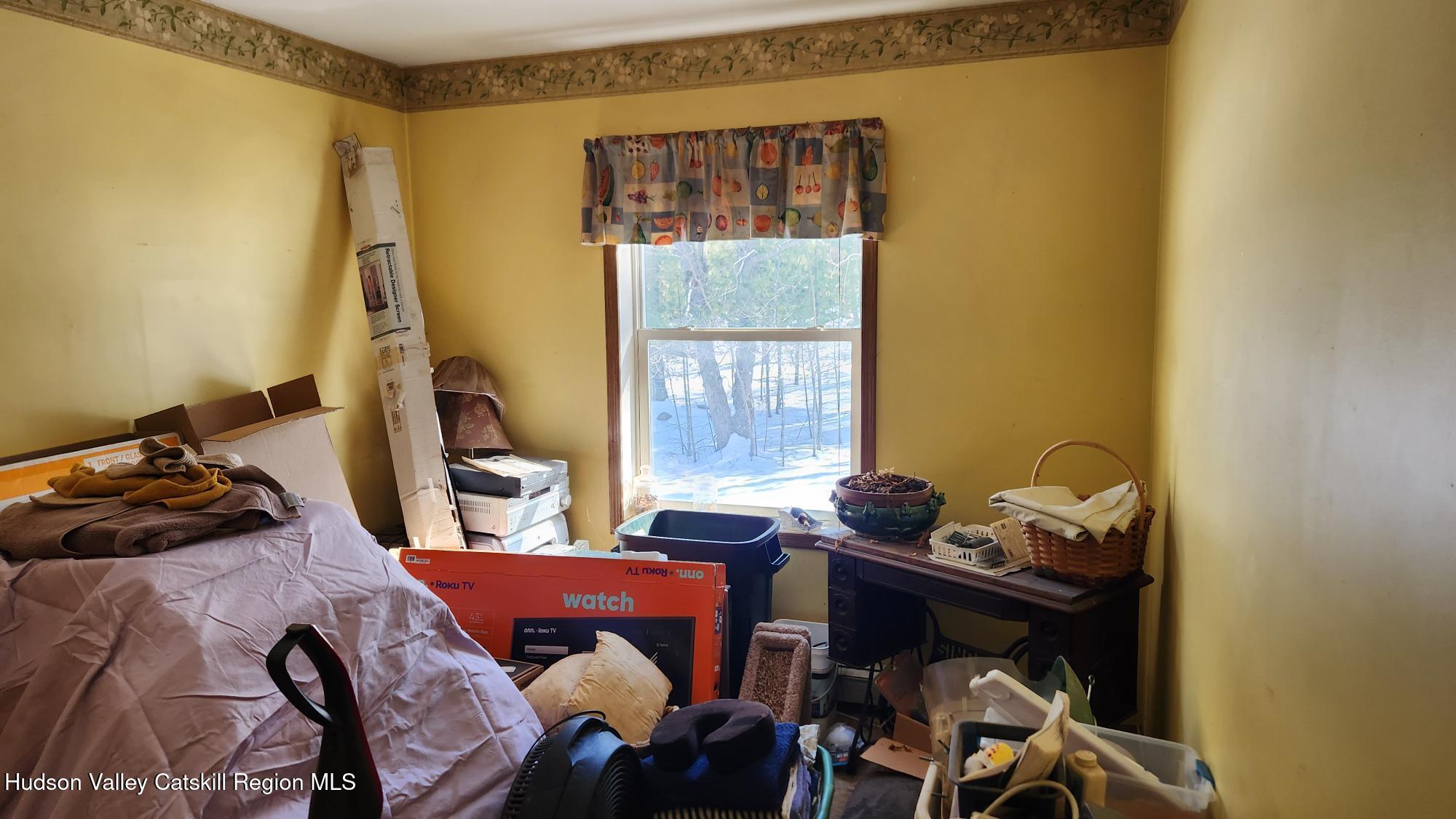 High Falls, New York 12440, United States, 3 Bedrooms Bedrooms, ,2 BathroomsBathrooms,Residential,Pending,78680