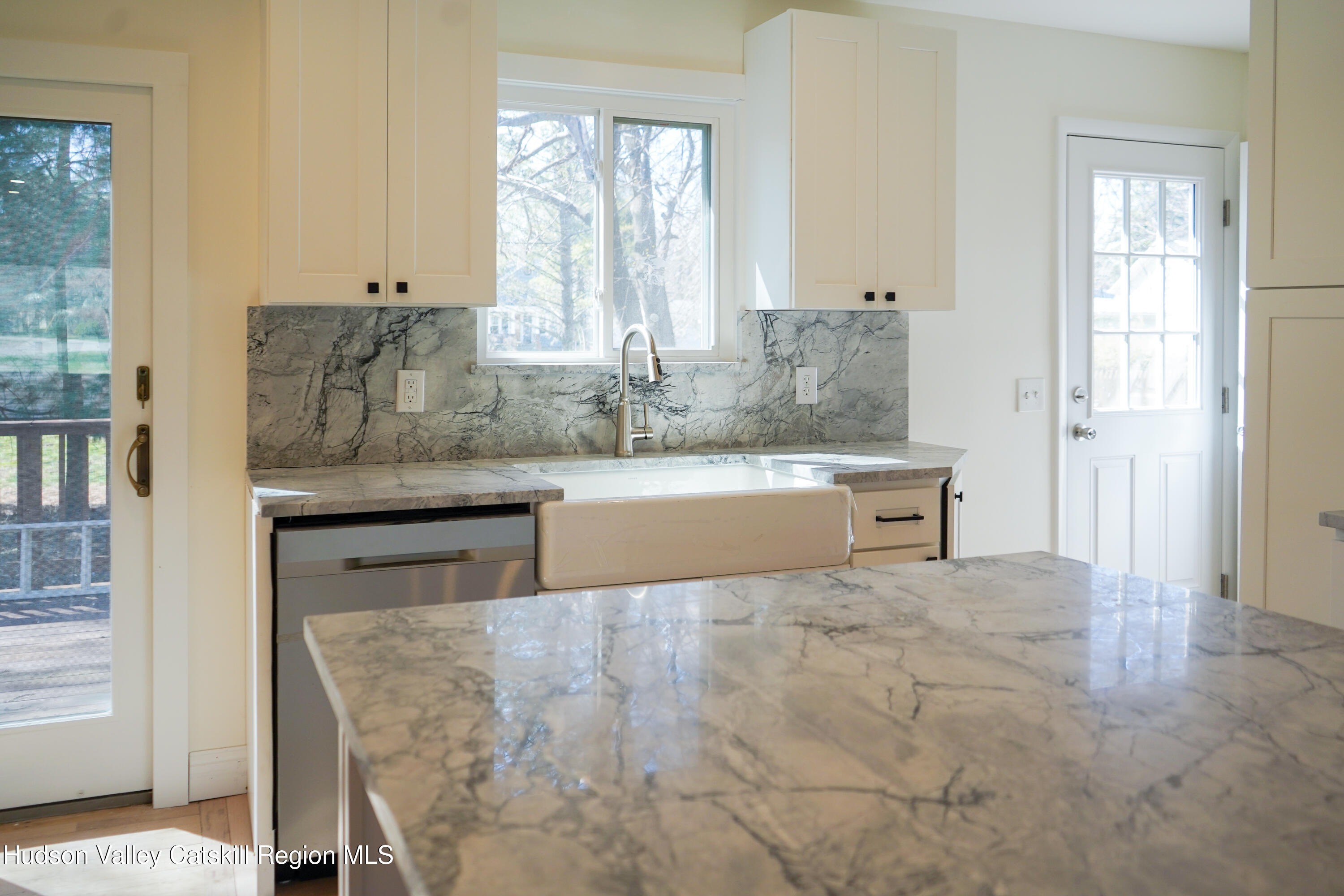 Property for Sale at 16 Trinity Place, Rhinebeck, New York - Bedrooms: 3 
Bathrooms: 3 
Rooms: 6  - $825,000