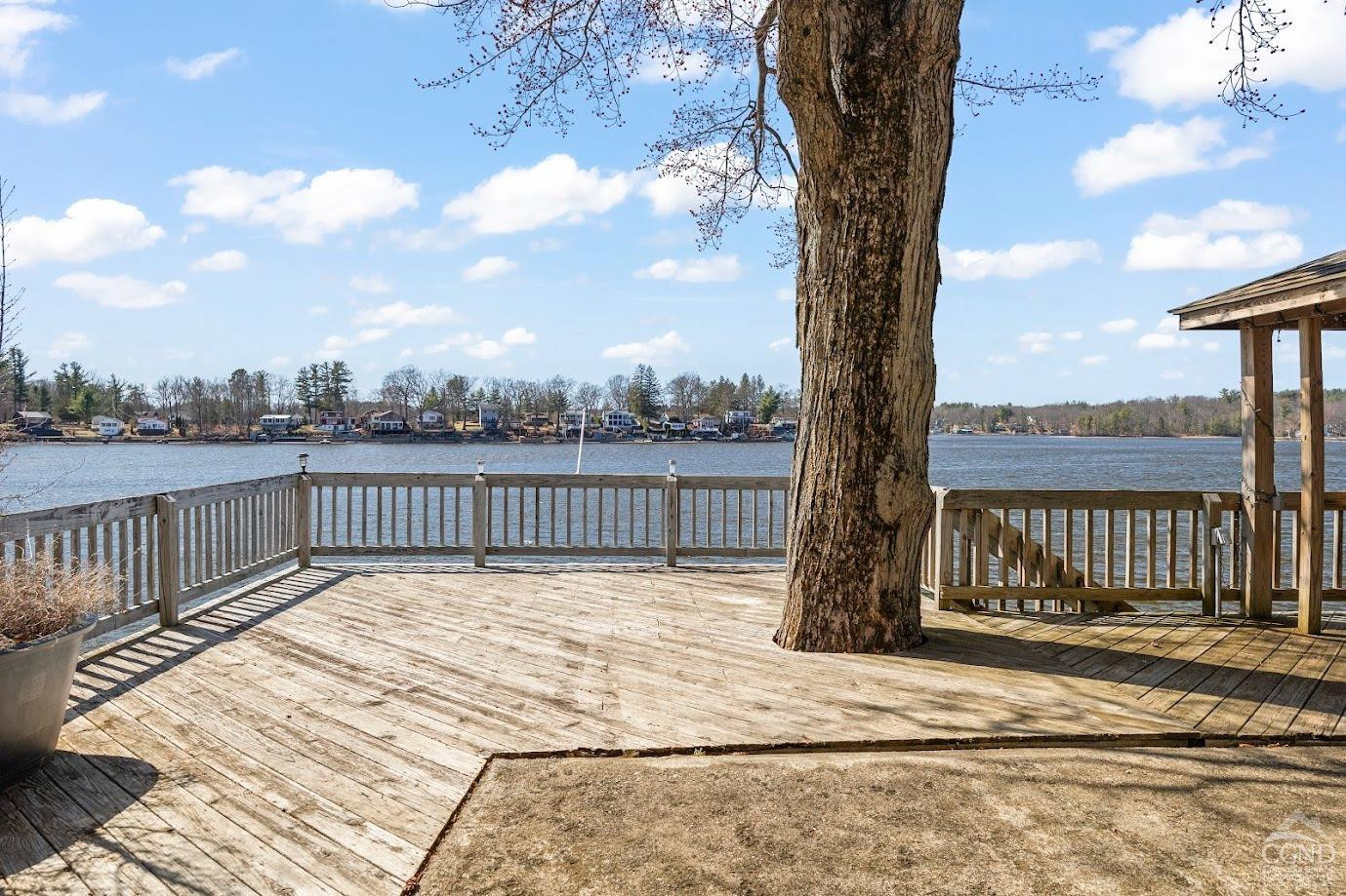 41 NE East Shore Drive, Valatie, New York image 1
