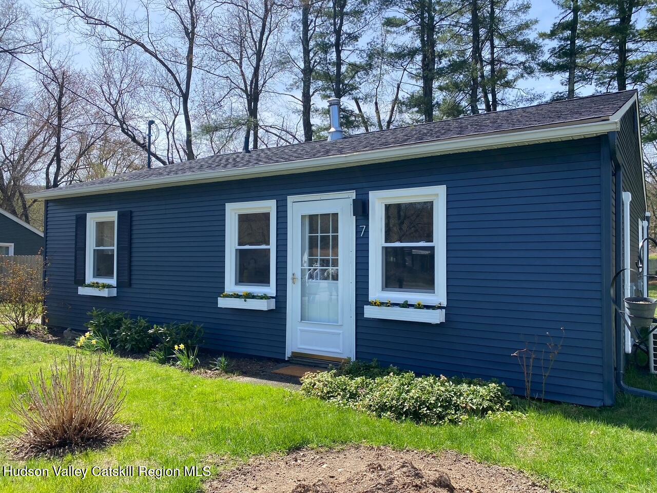 High Falls, New York 12440, United States, 3 Bedrooms Bedrooms, ,1 BathroomBathrooms,Residential,Pending,115858