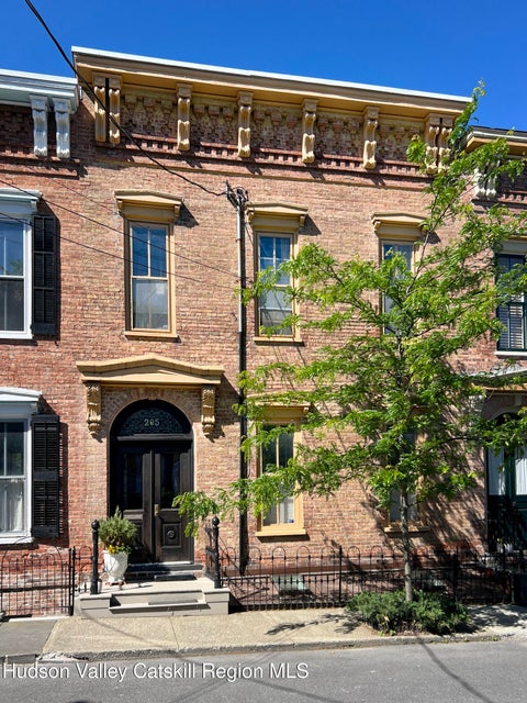 Homes For Sale - 205 Allen Street<br/> Hudson, NY 12534