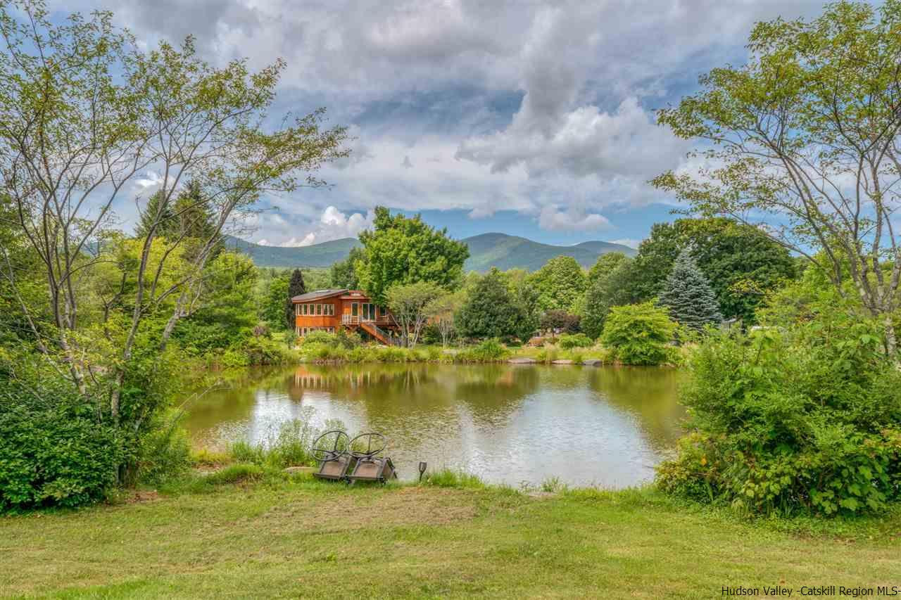 126 Shadow Mountain Road, East Jewett, New York - 3 Bedrooms  
4 Bathrooms  
10 Rooms - 