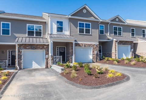 Photo of 128 Hudson View Terrace, Hyde Park, NY 12538 (MLS # 20254685)