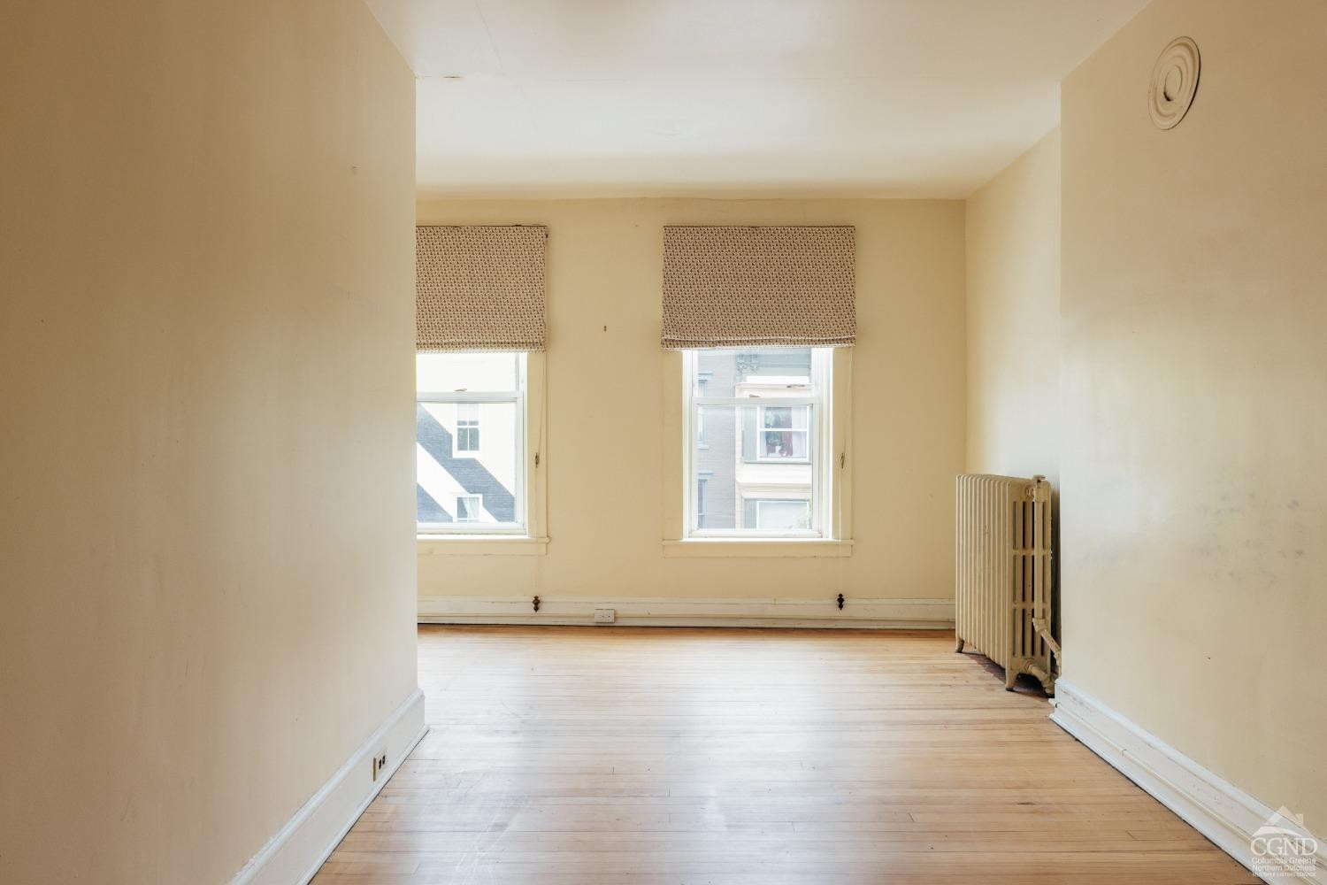 526 - 528 Warren Street, Hudson, New York image 8