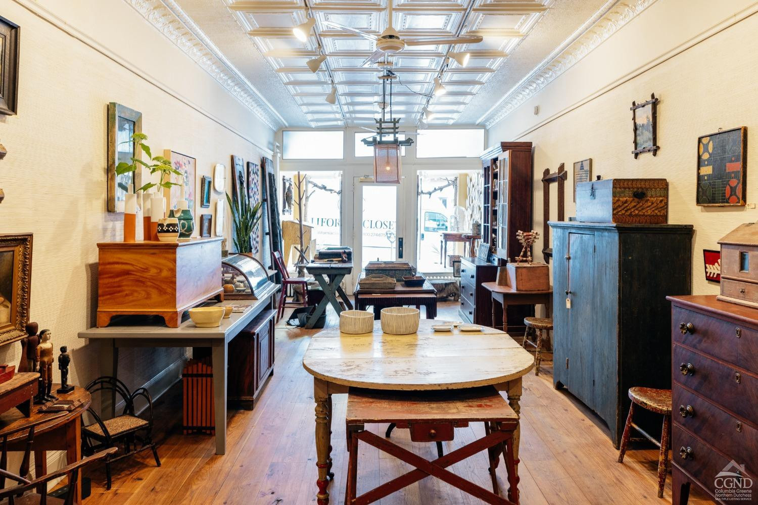 526 - 528 Warren Street, Hudson, New York image 4
