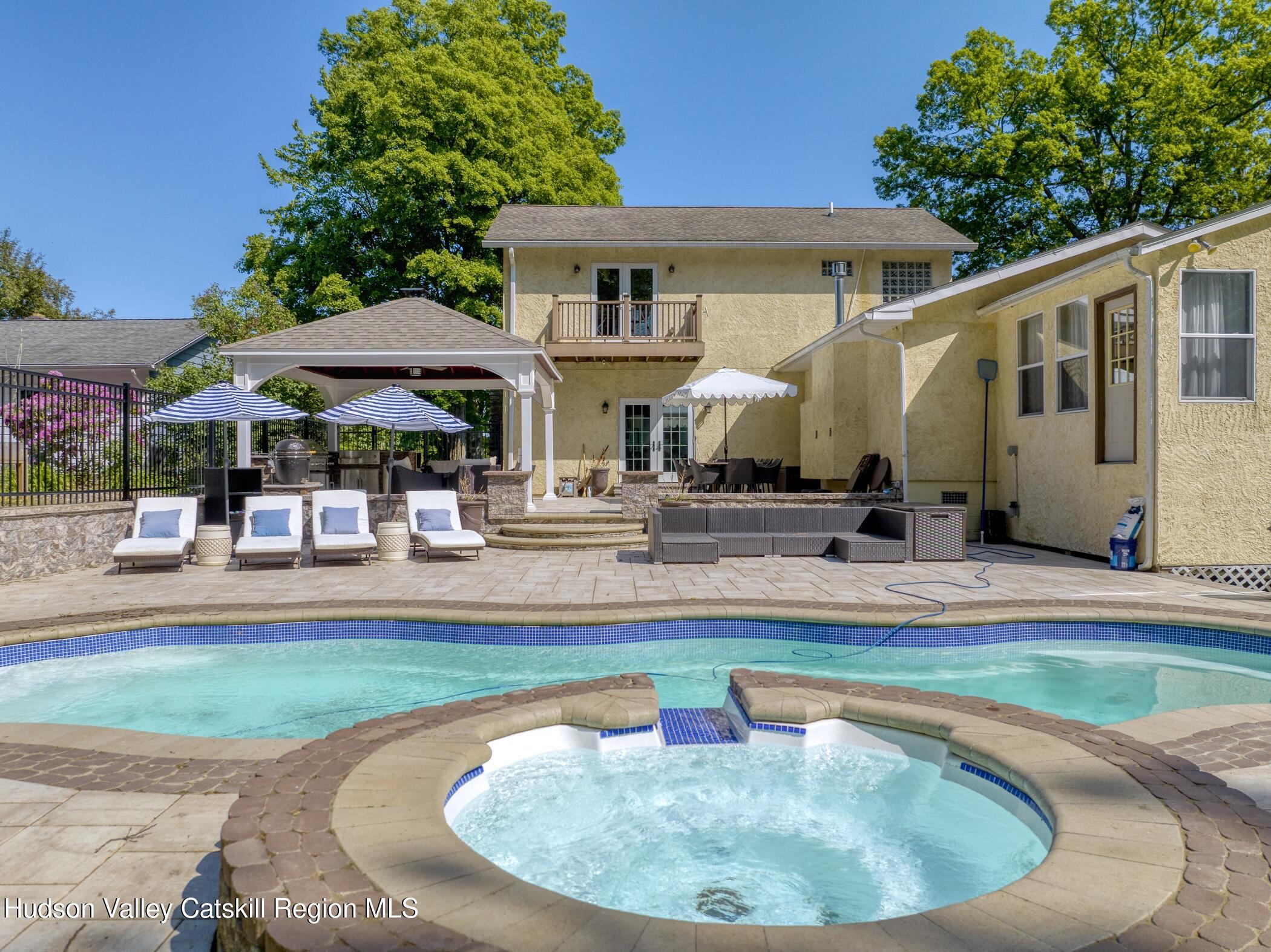 219 City View Terrace, Kingston, Ohio image 4