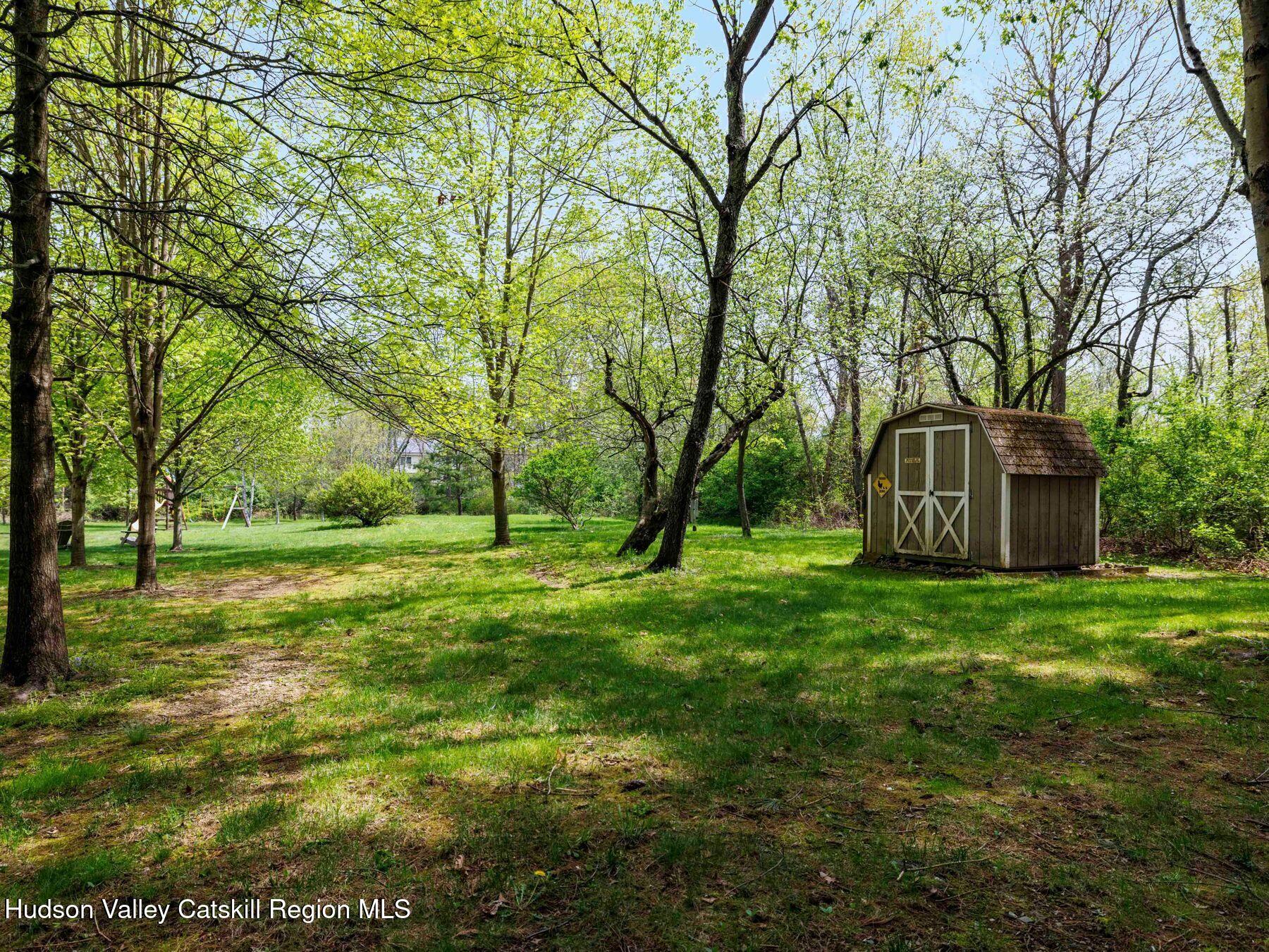 136 S Ohioville Road, New Paltz, Ohio image 37