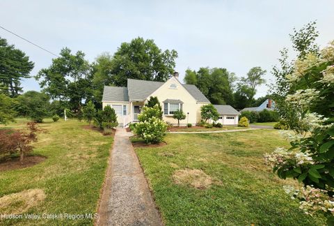 Photo of 715 Lucas Avenue Extension, Hurley, NY 12443 (MLS # 20263960)