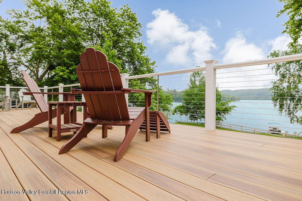 225 Lakeview Road, Craryville, New York - 4 Bedrooms  
5 Bathrooms - 