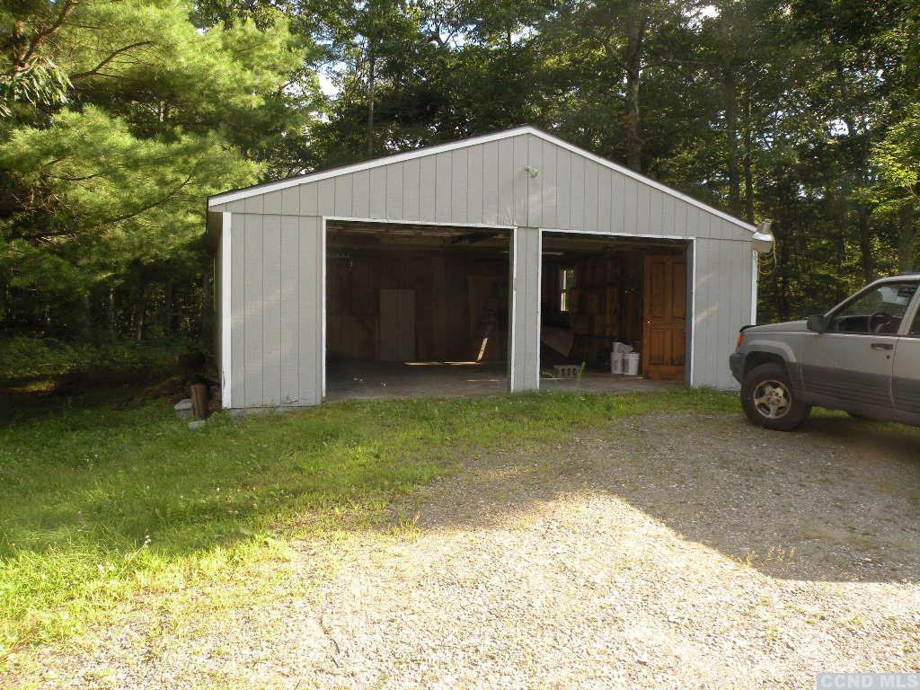 618 Bean River Road, Pine Plains, Texas image 5