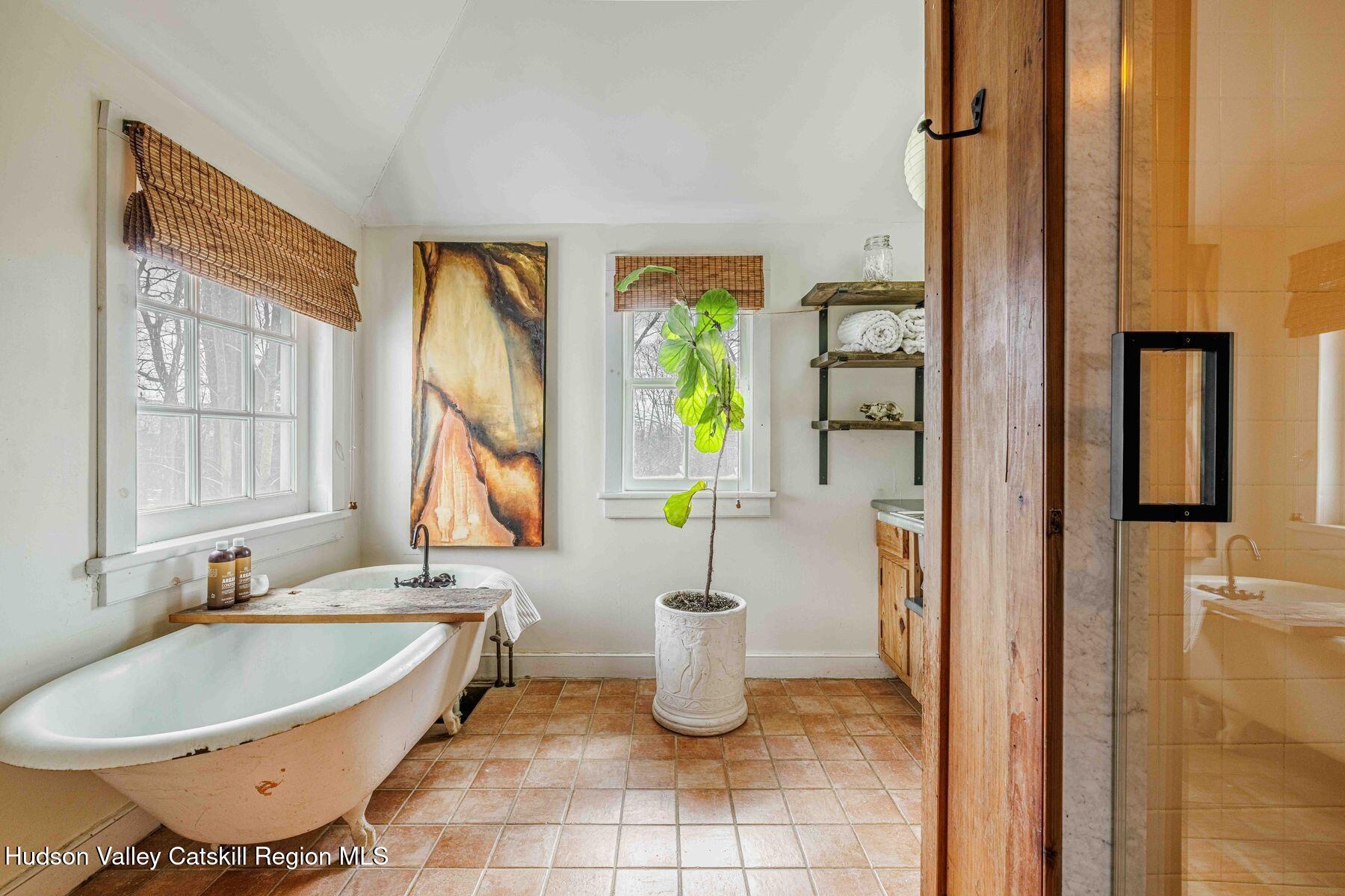 582 Old Kings Highway, Accord, New Mexico image 25