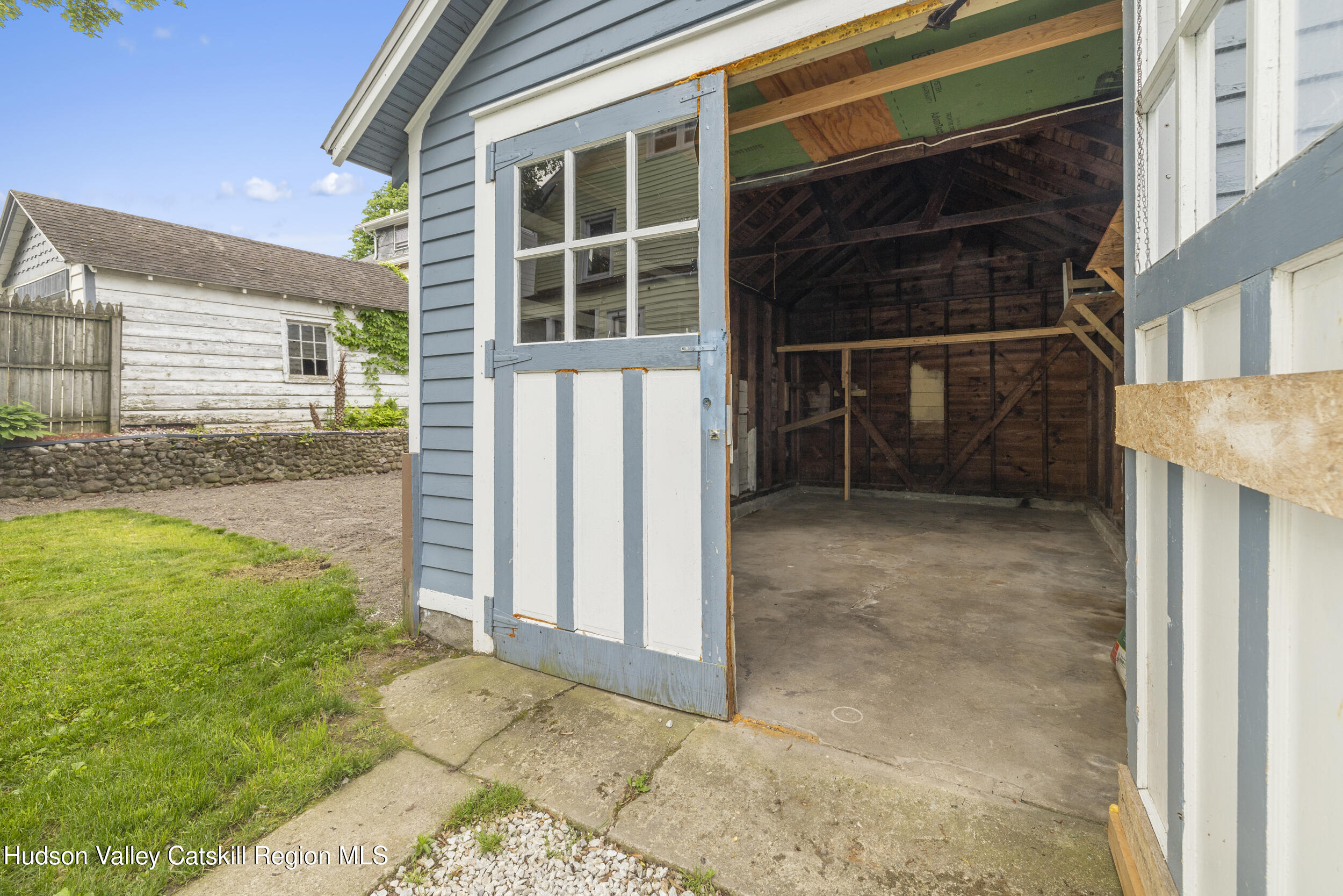 Kingston, New York 12401, United States, 3 Bedrooms Bedrooms, ,2 BathroomsBathrooms,Residential,Active,140245