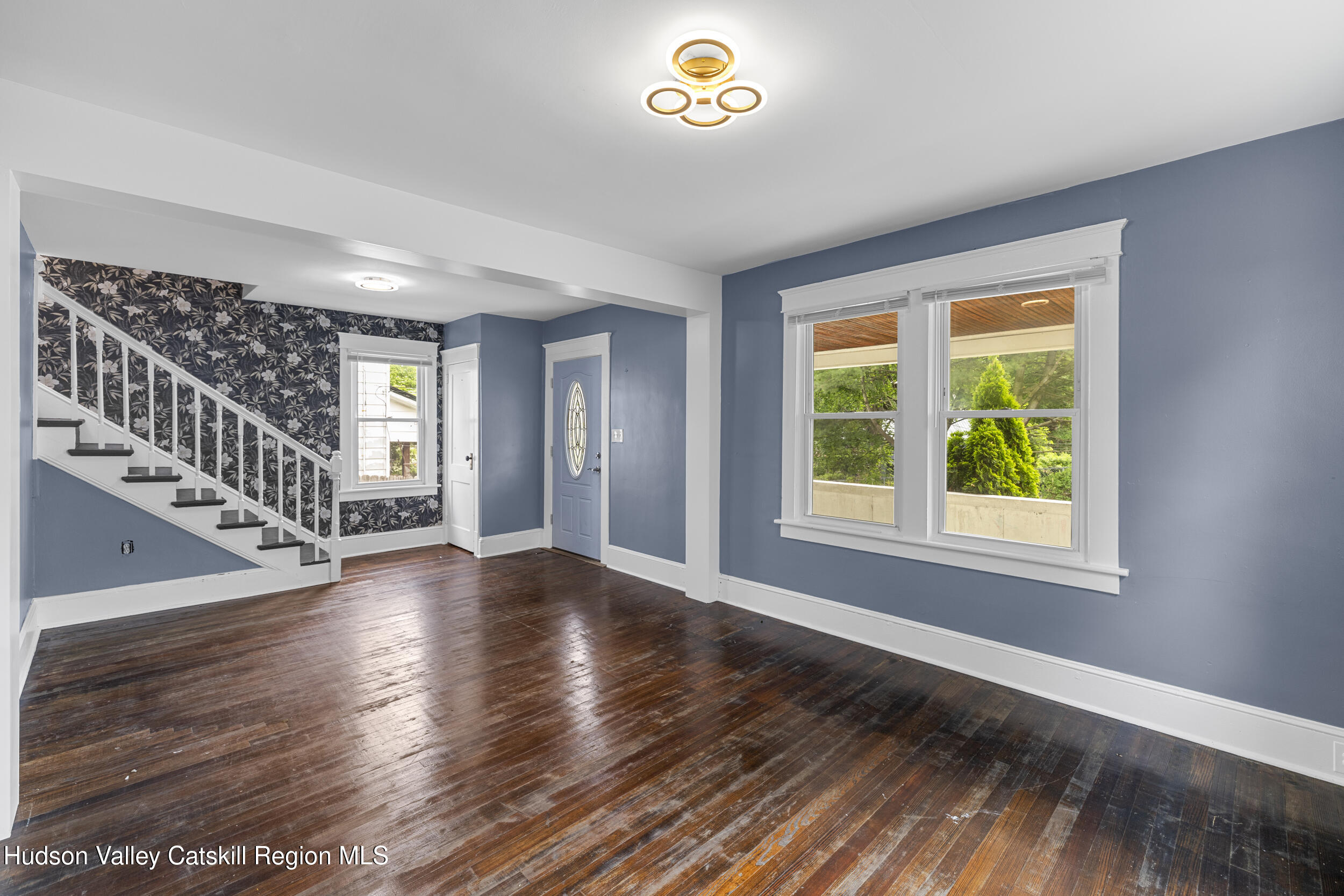 Kingston, New York 12401, United States, 3 Bedrooms Bedrooms, ,2 BathroomsBathrooms,Residential,Active,140245