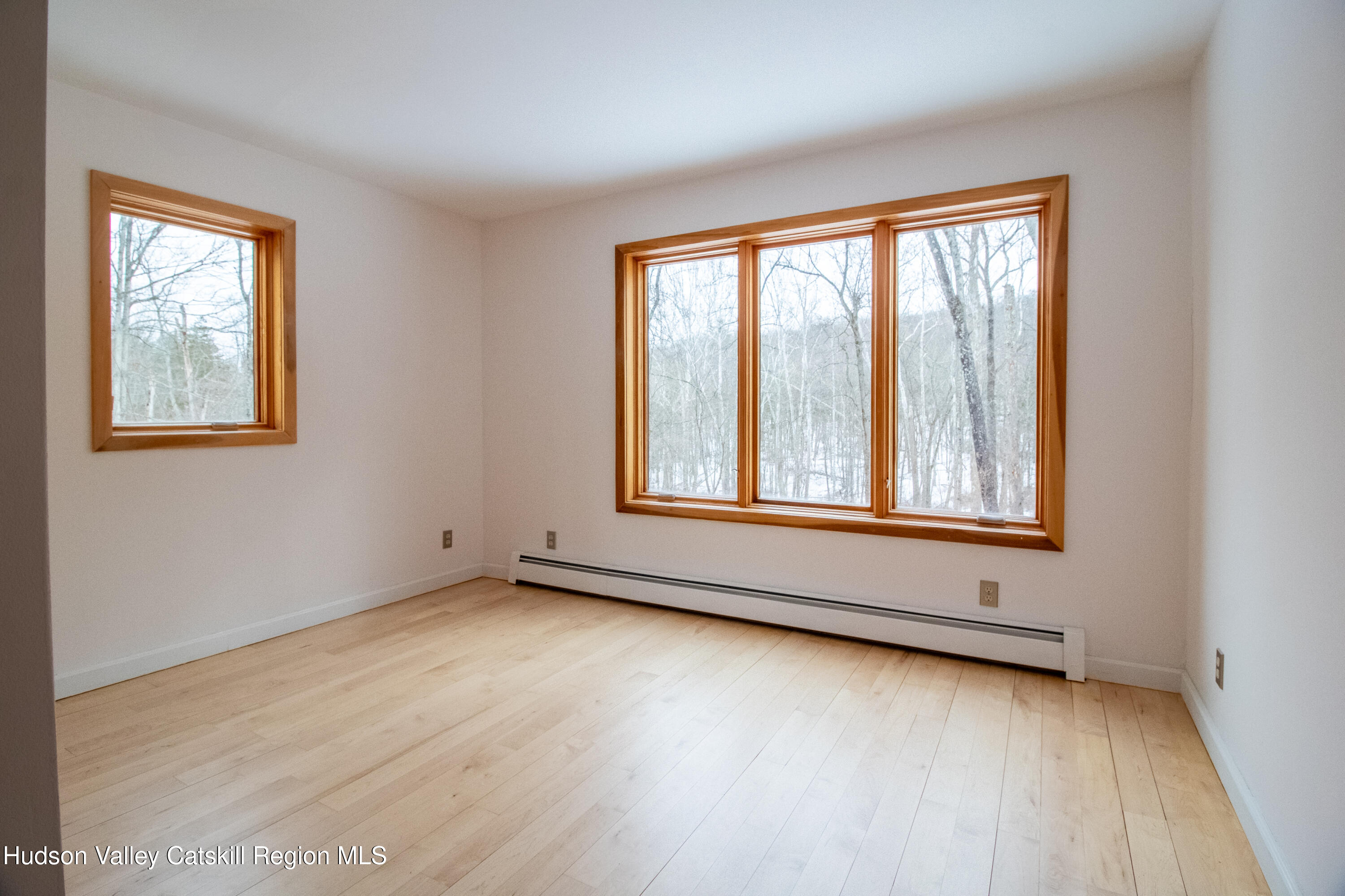 High Falls, New York 12440, United States, 2 Bedrooms Bedrooms, ,4 BathroomsBathrooms,Residential,Active,3540