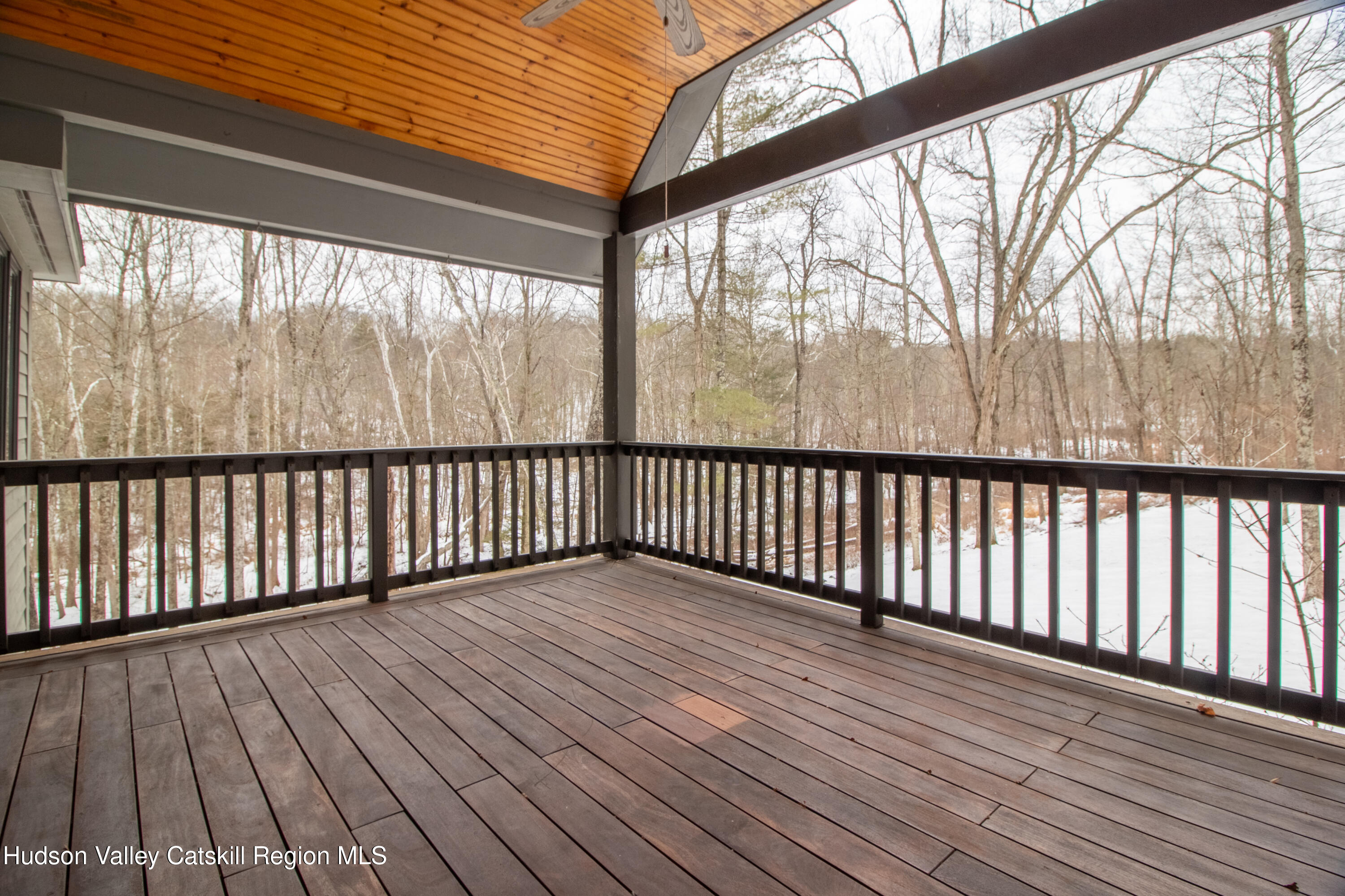 High Falls, New York 12440, United States, 2 Bedrooms Bedrooms, ,4 BathroomsBathrooms,Residential,Active,3540