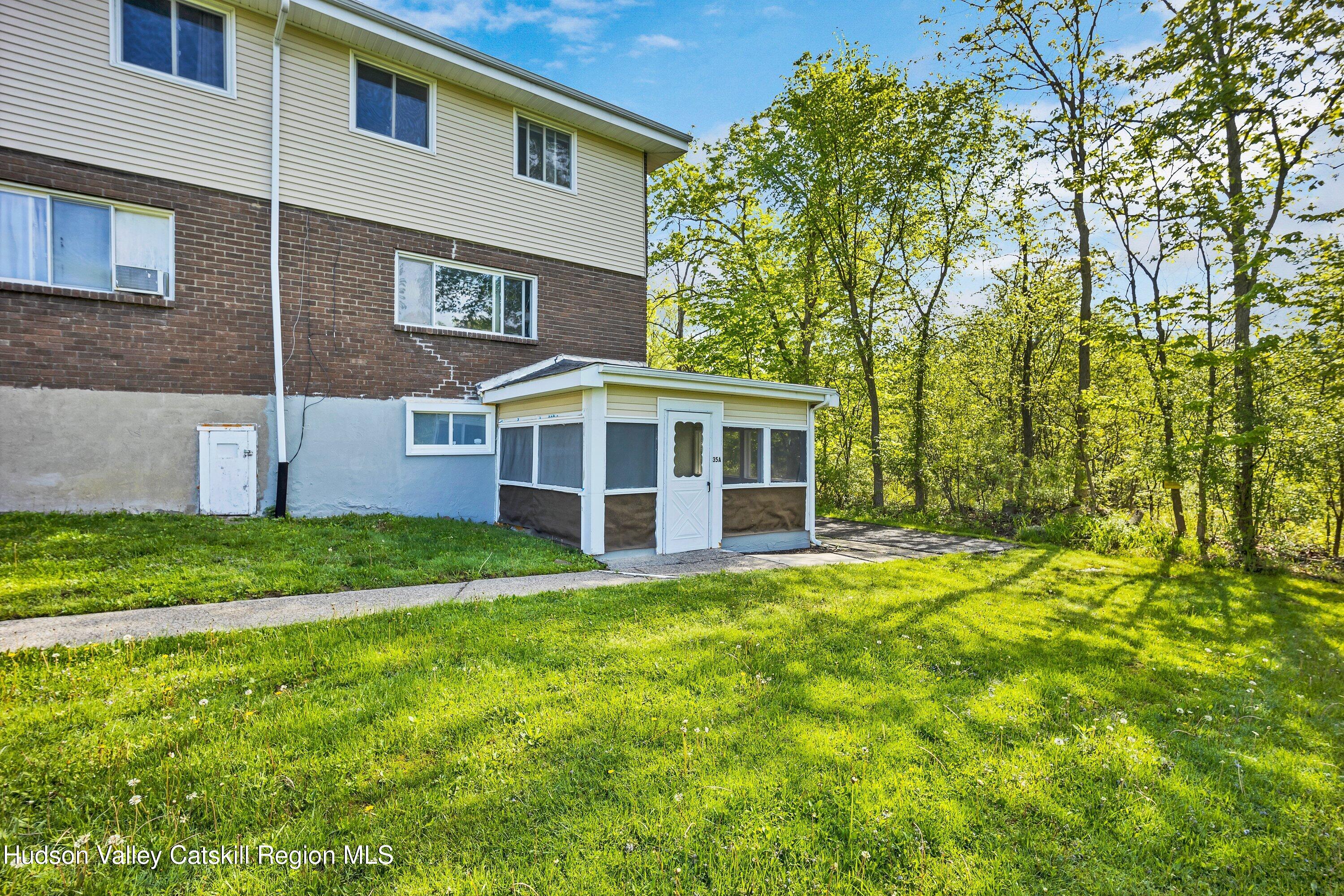 881 Albany Post Unit 35a Road, New Paltz, New Mexico image 3