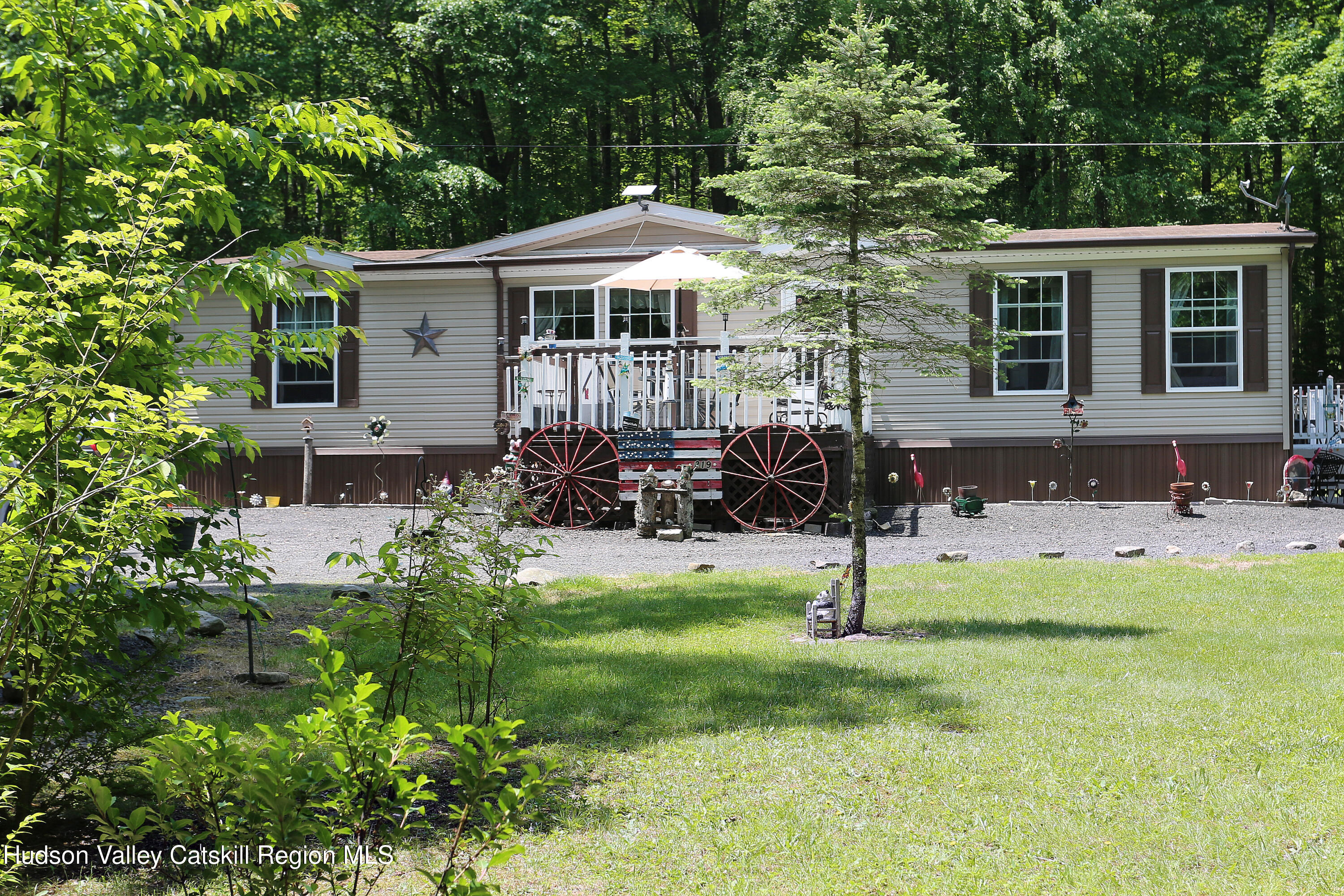 219 Edison Timmerman Road, Cairo, New York - 3 Bedrooms  
2 Bathrooms  
9 Rooms - 