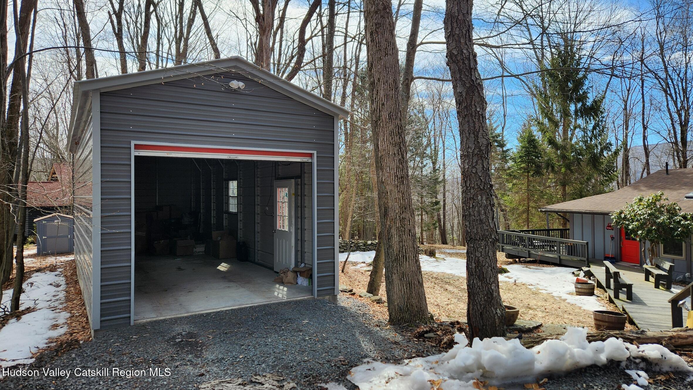 Highmount, New York 12441, United States, 3 Bedrooms Bedrooms, ,2 BathroomsBathrooms,Residential,Pending,106825