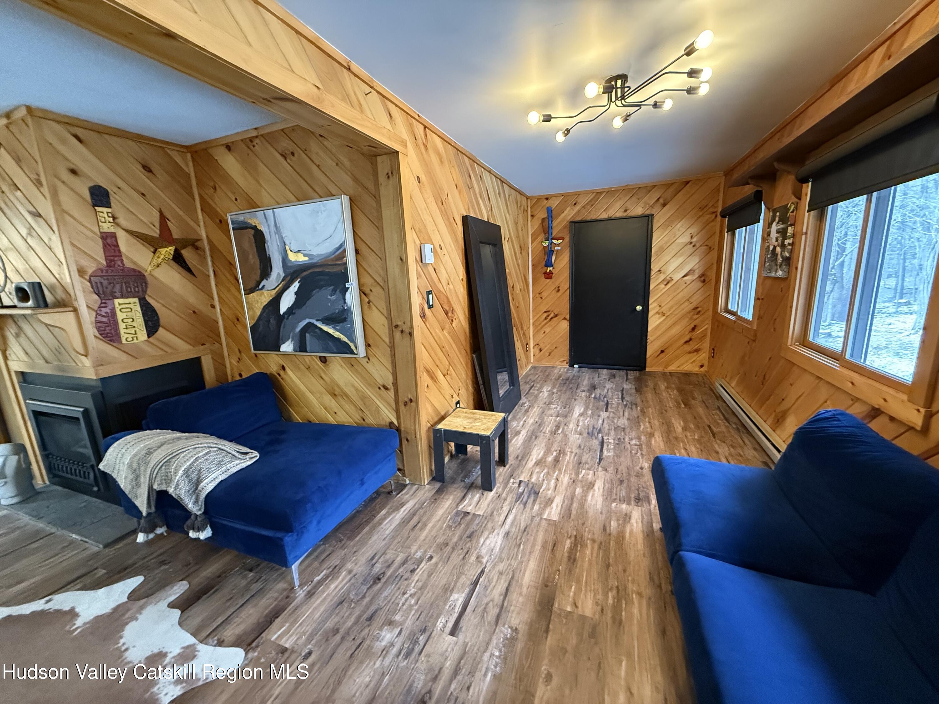 Highmount, New York 12441, United States, 3 Bedrooms Bedrooms, ,2 BathroomsBathrooms,Residential,Pending,106825