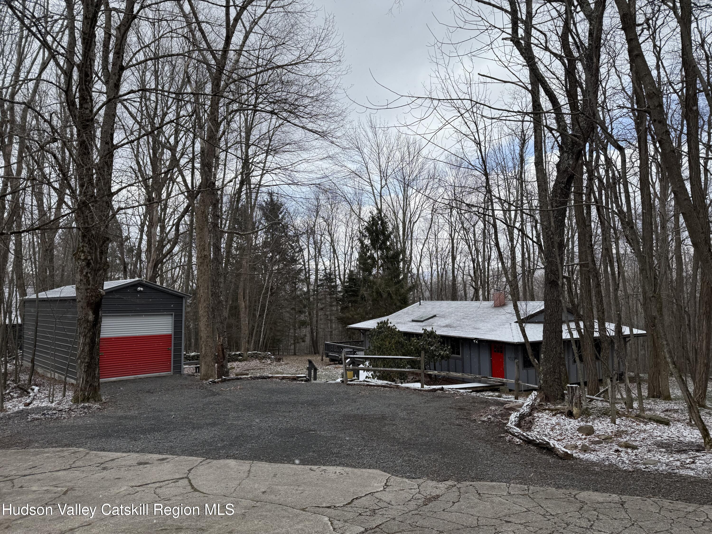 Highmount, New York 12441, United States, 3 Bedrooms Bedrooms, ,2 BathroomsBathrooms,Residential,Pending,106825