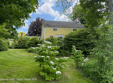 Homes For Sale - 226 County Route 17<br/> Valatie, NY 12184