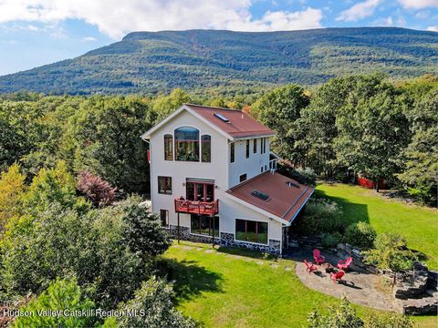 Photo of 21 Ori'S View Drive, Saugerties, NY 12477 (MLS # 20261927)
