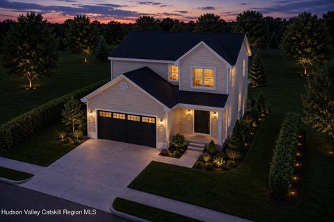 Photo of 19 Deer Run W, Catskill, NY 12414 (MLS # 20263098)