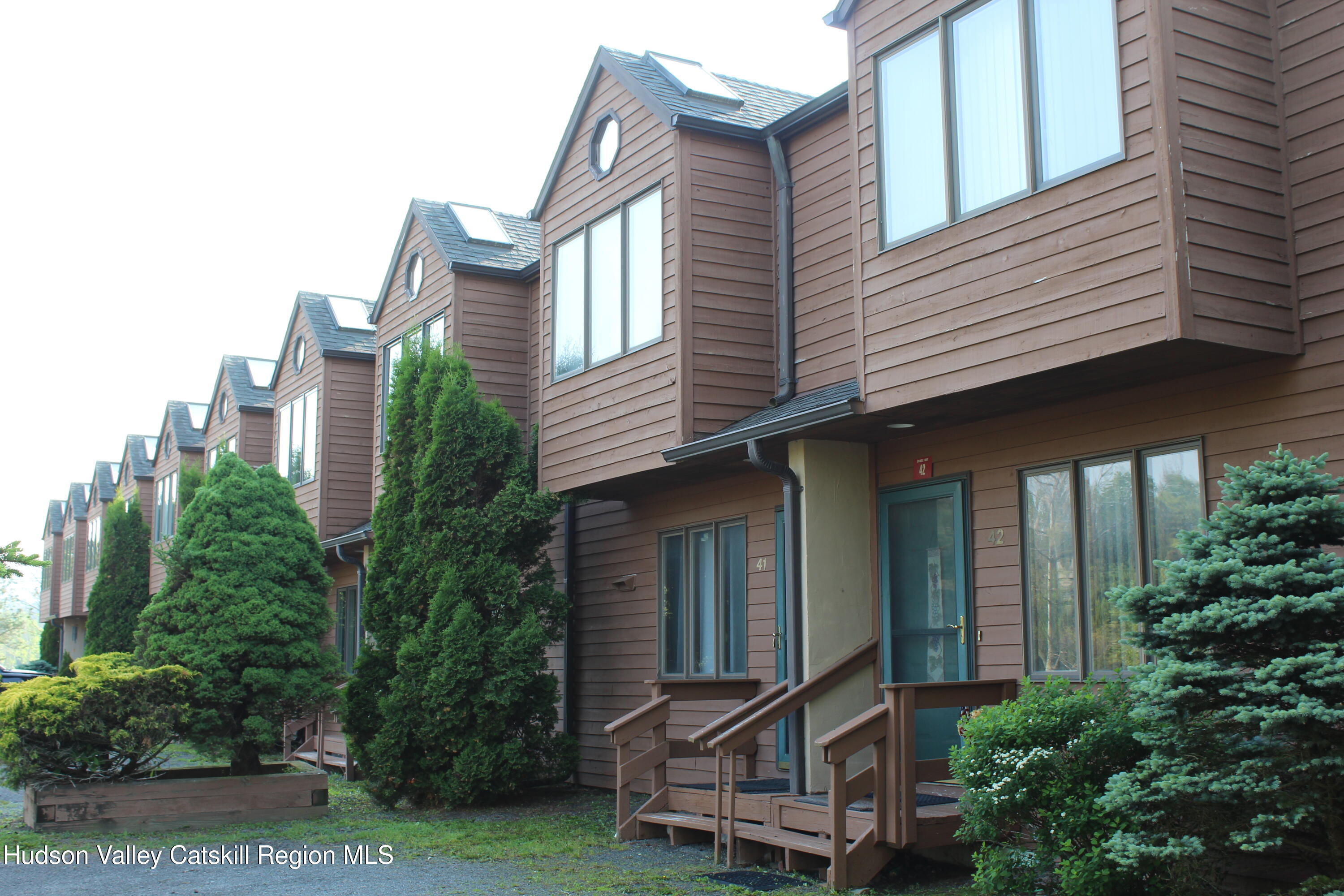 41 Quads Way, Windham, New York - 2 Bedrooms  
2 Bathrooms  
6 Rooms - 