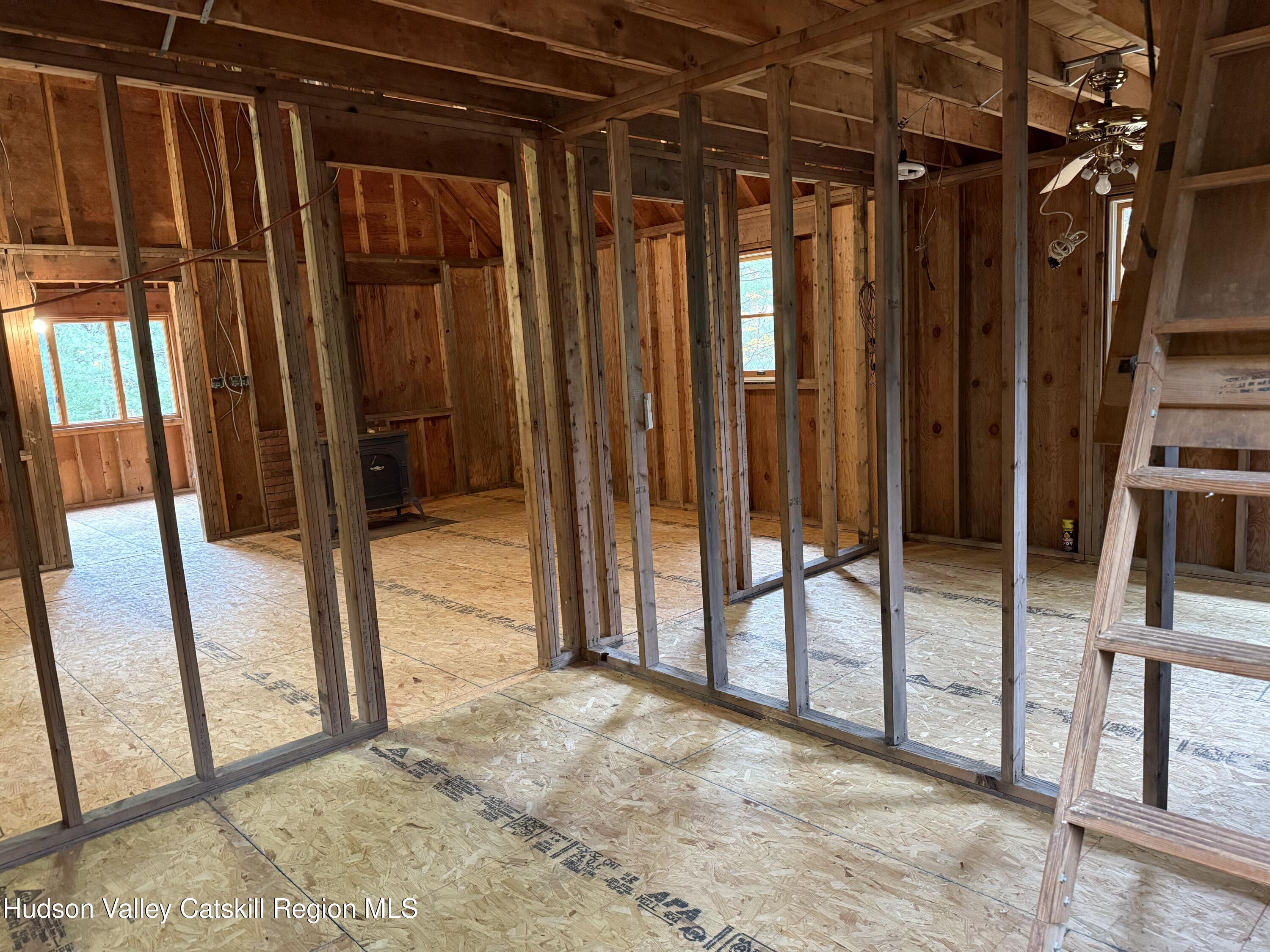 Kerhonkson, New York 12446, United States, 3 Bedrooms Bedrooms, ,1 BathroomBathrooms,Residential,Active,233681