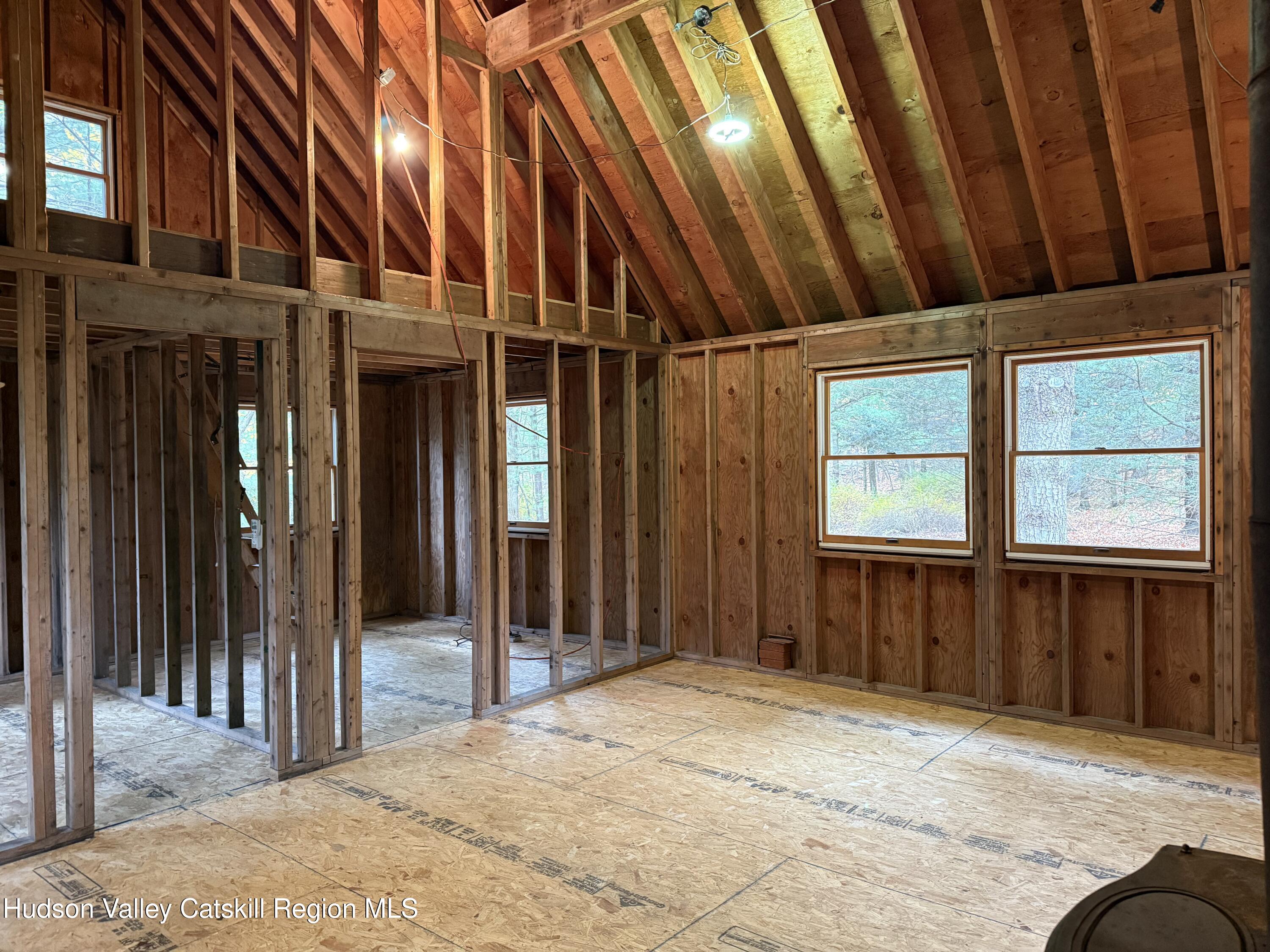 Kerhonkson, New York 12446, United States, 3 Bedrooms Bedrooms, ,1 BathroomBathrooms,Residential,Active,233681