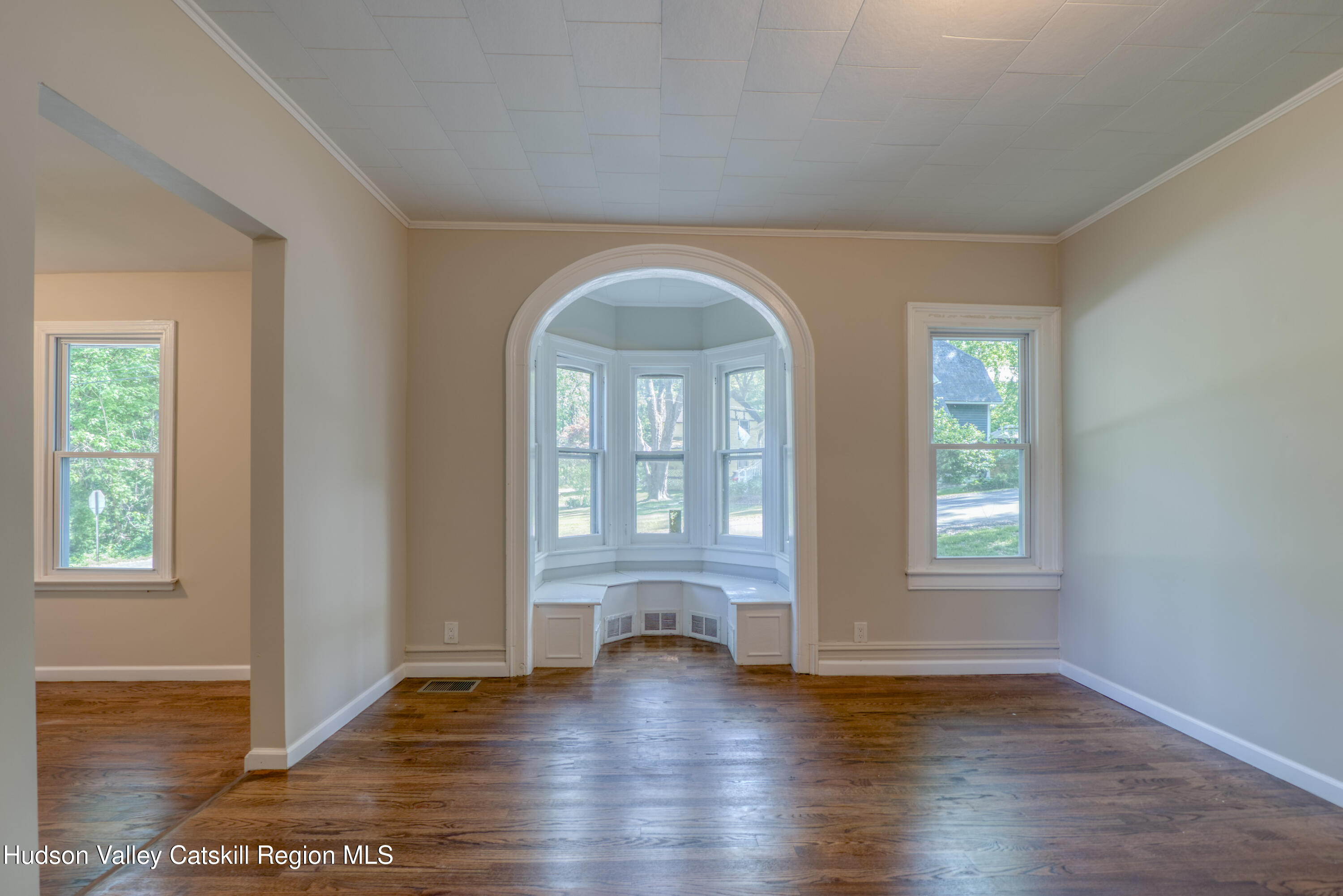 186 N 2nd Street, Port Ewen, New Mexico image 3