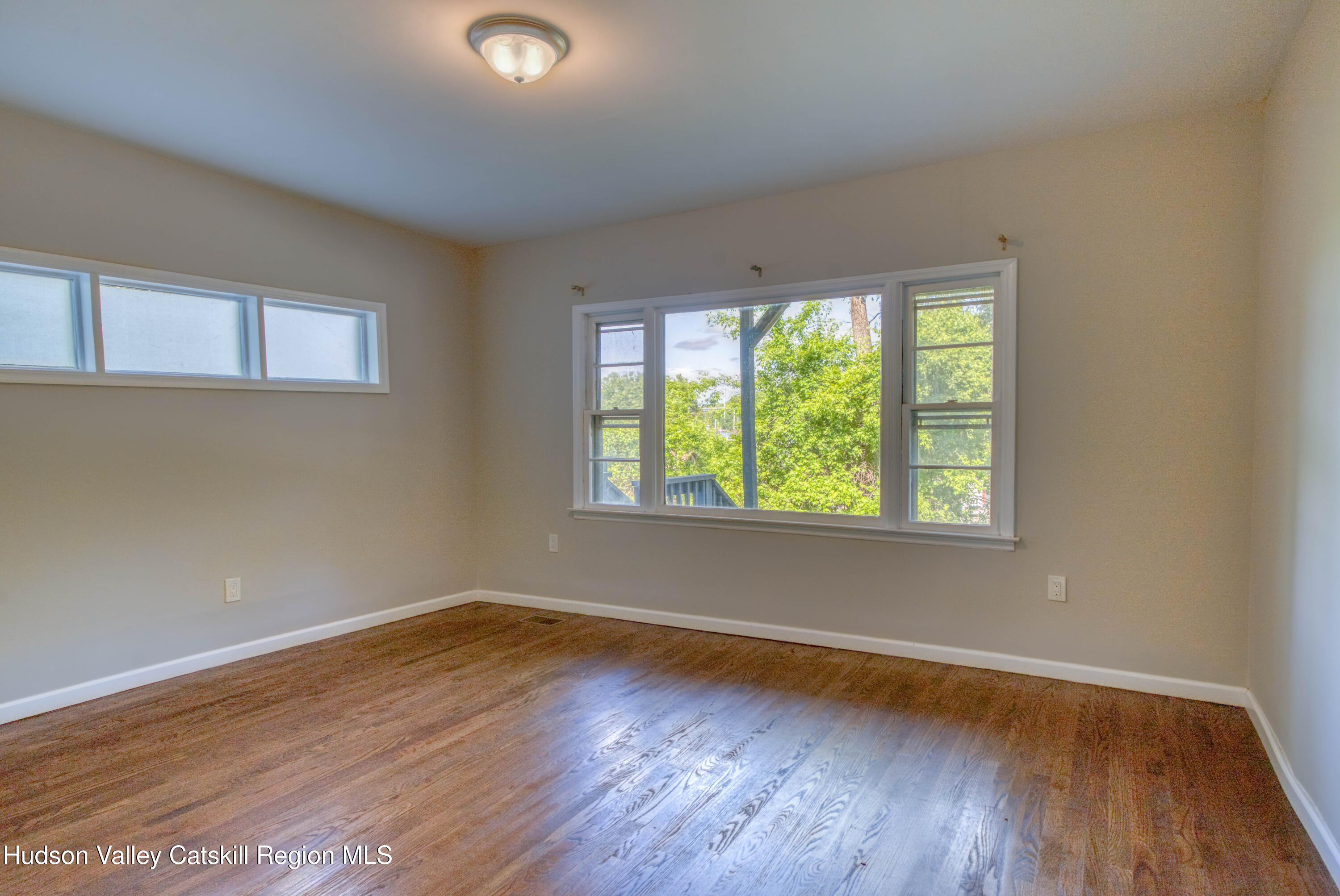 186 N 2nd Street, Port Ewen, New Mexico image 9