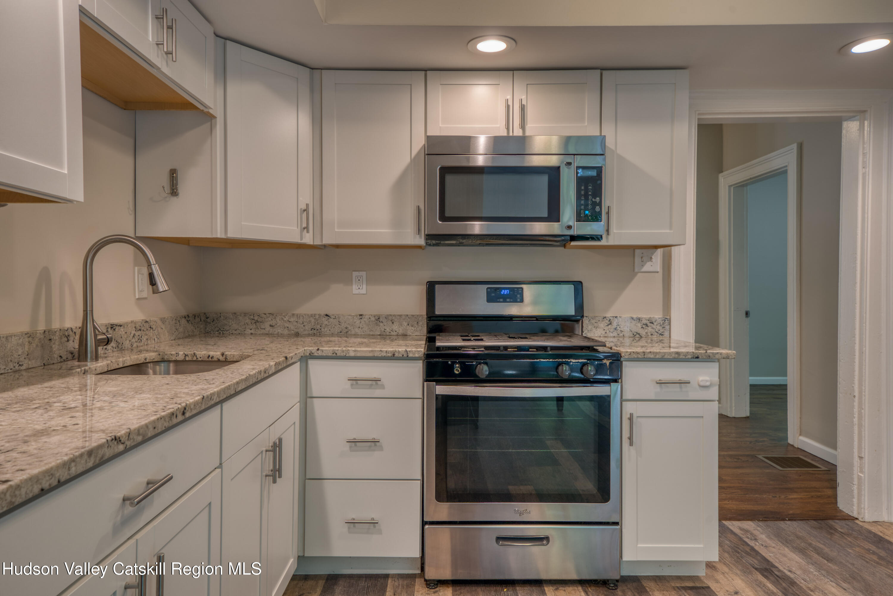 186 N 2nd Street, Port Ewen, New Mexico image 6