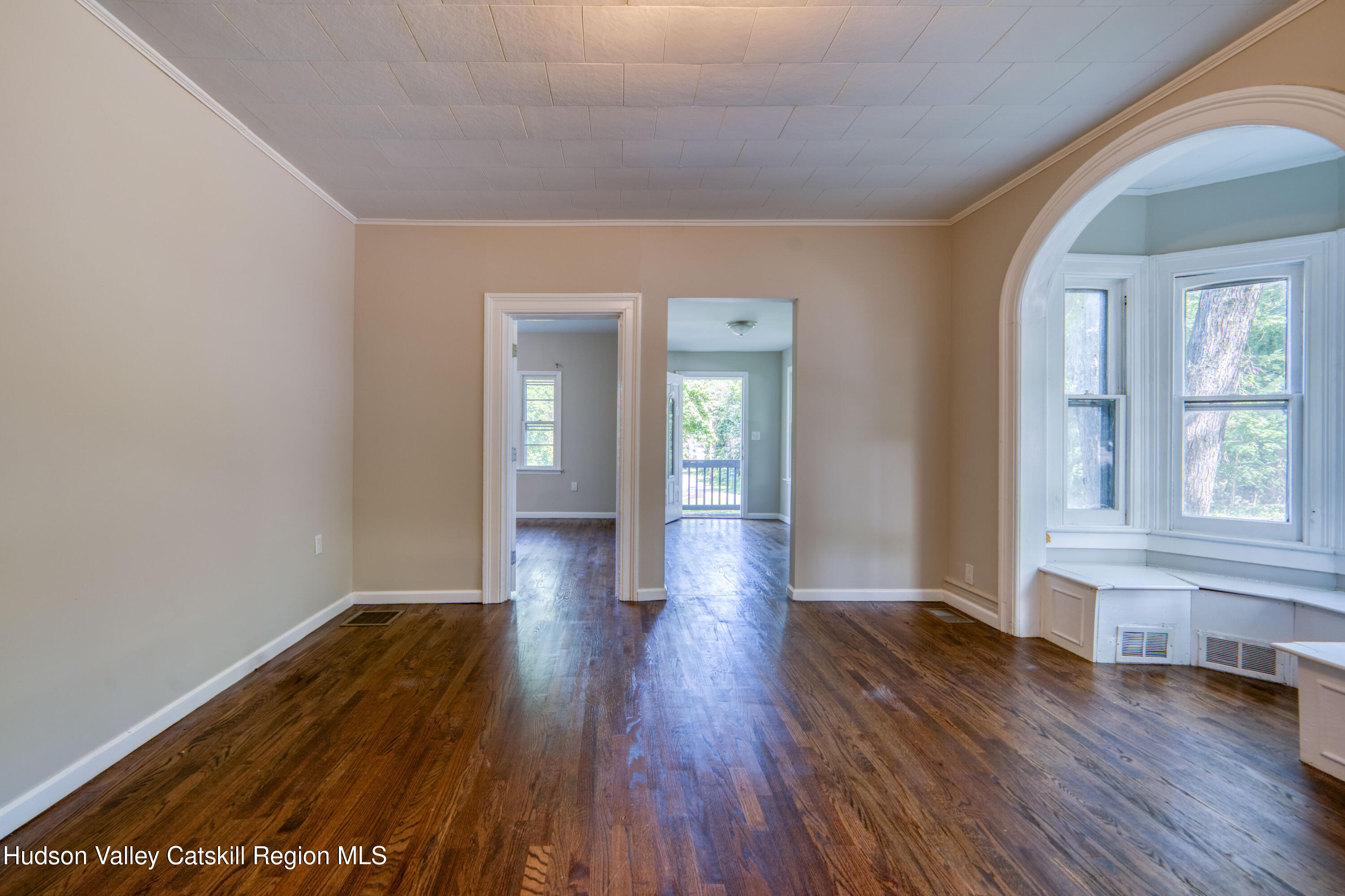 186 N 2nd Street, Port Ewen, New Mexico image 2