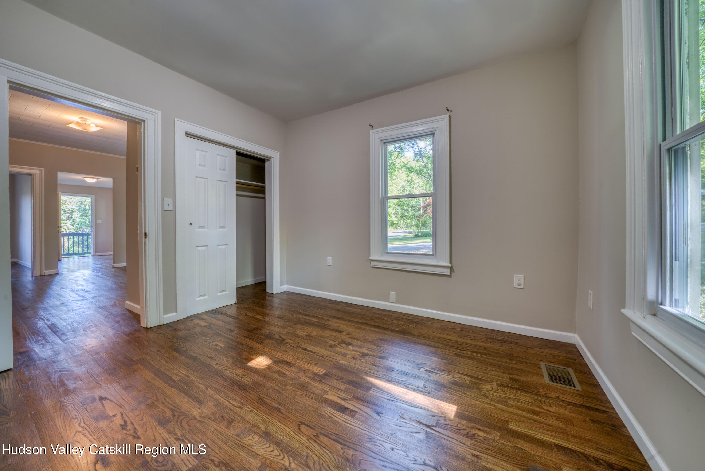186 N 2nd Street, Port Ewen, New Mexico image 13