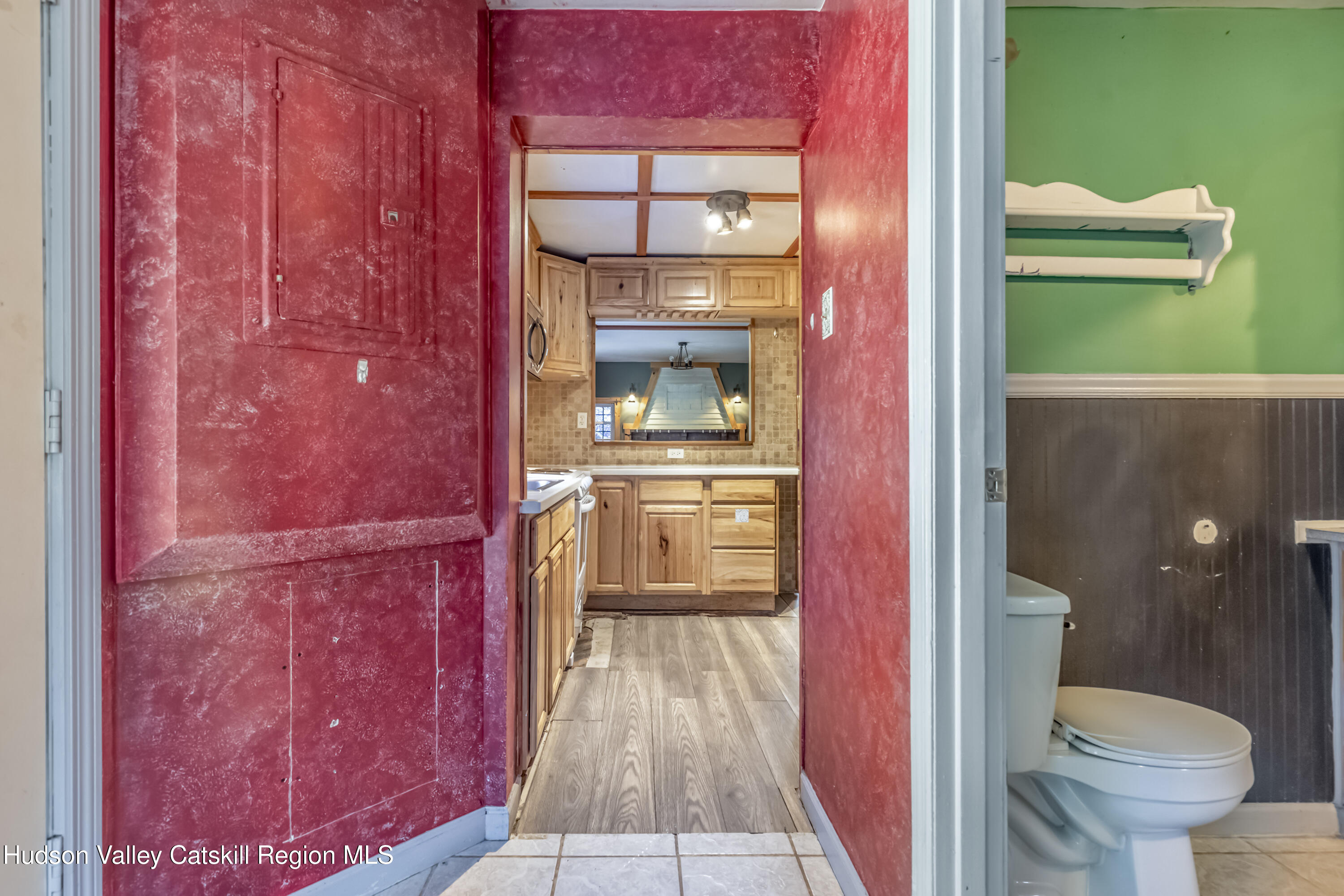 Kingston, New York 12401, United States, 3 Bedrooms Bedrooms, ,1 BathroomBathrooms,Residential,Active,224460