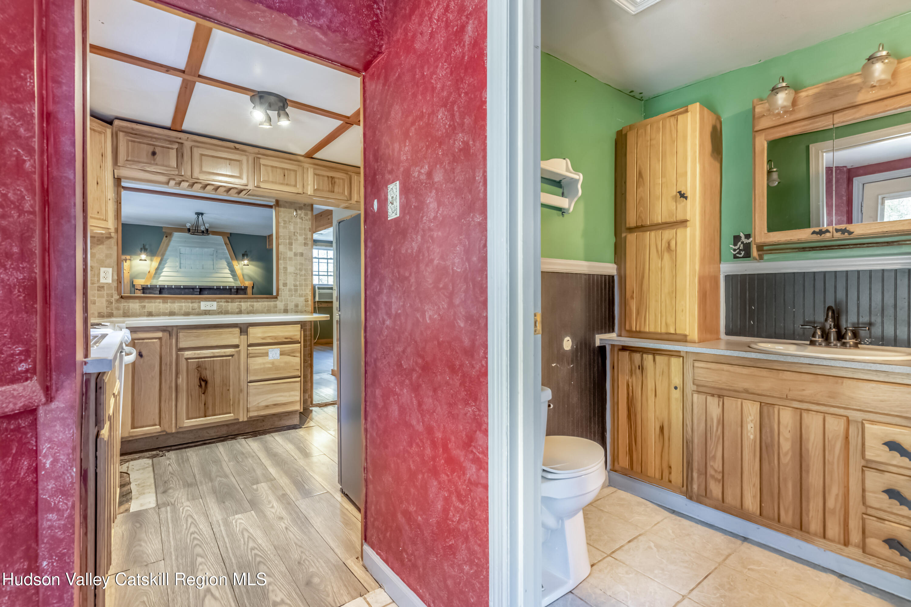 Kingston, New York 12401, United States, 3 Bedrooms Bedrooms, ,1 BathroomBathrooms,Residential,Active,224460